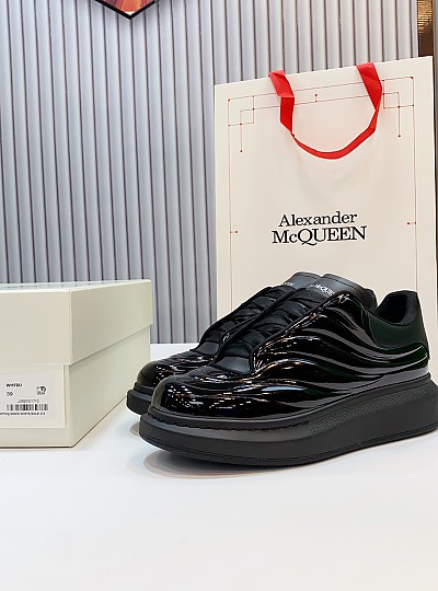 Alexander McQUEEN