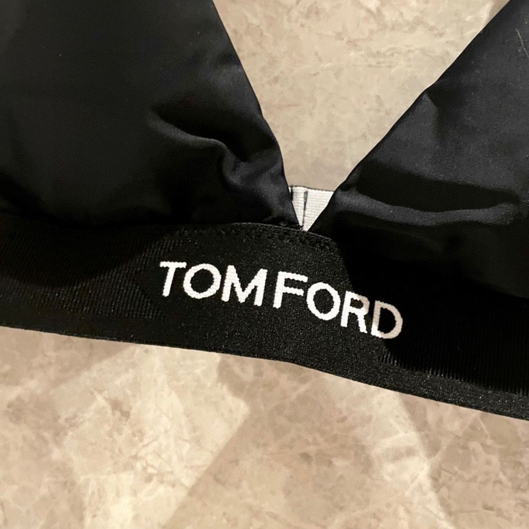 TOM FORD