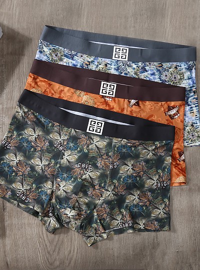 GIVENCHY