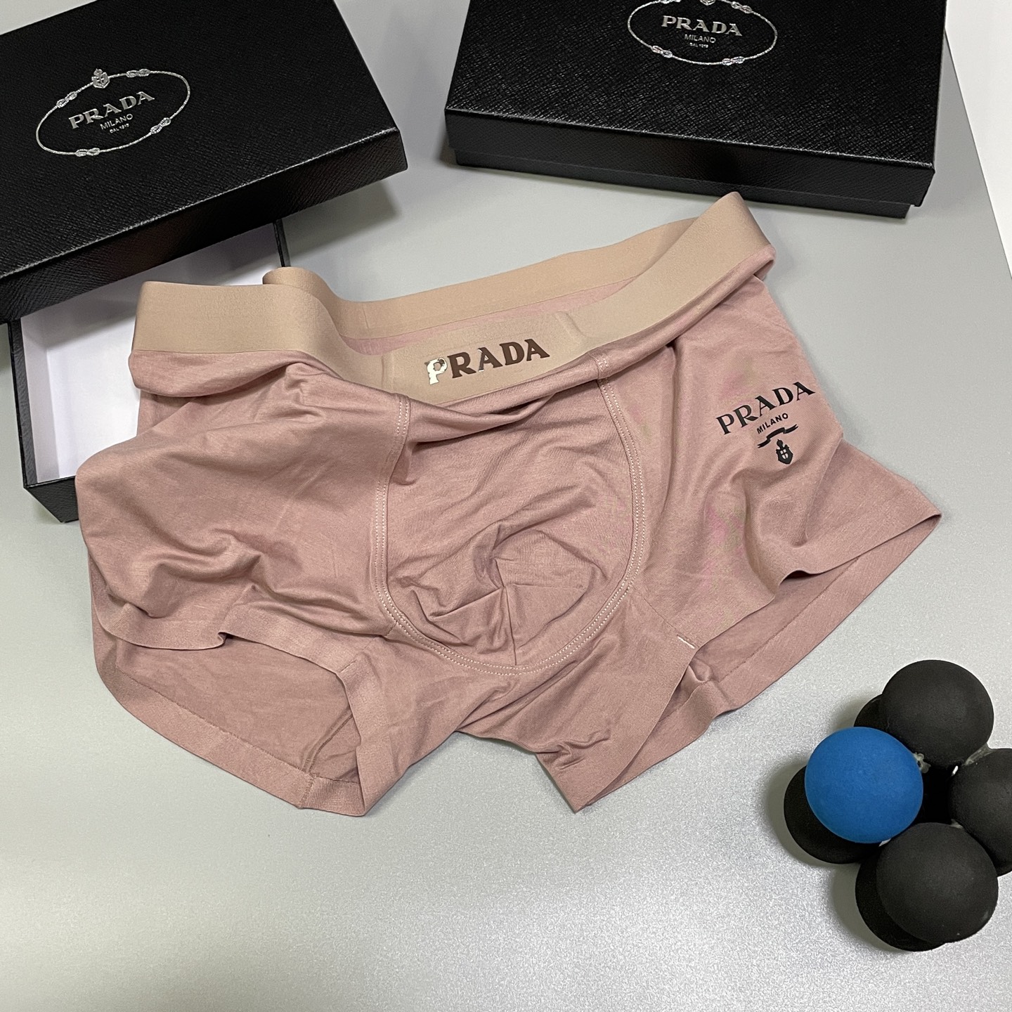 PRADA