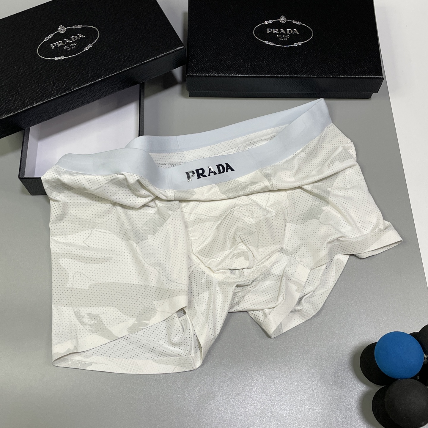 PRADA