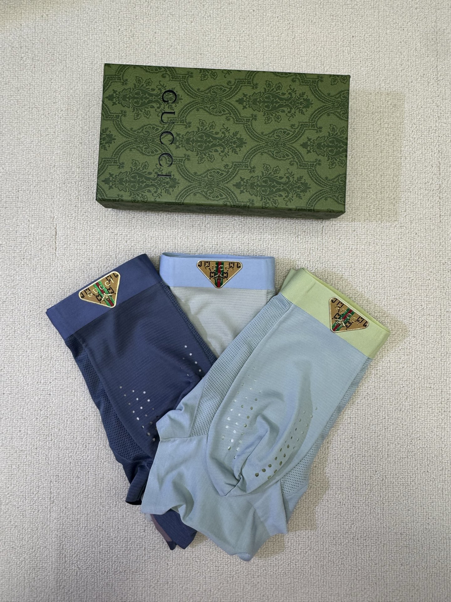 GUCCI