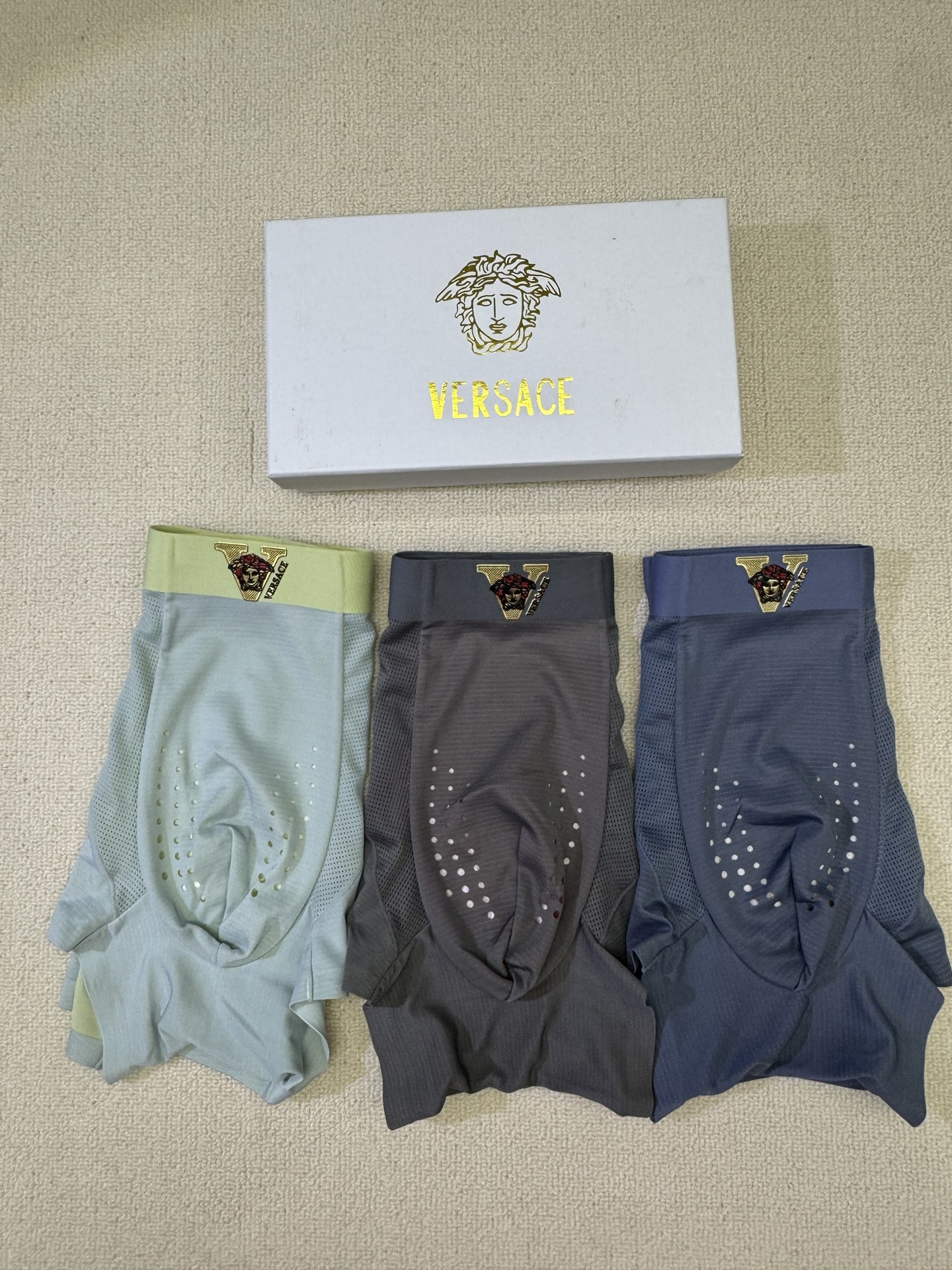 VERSACE