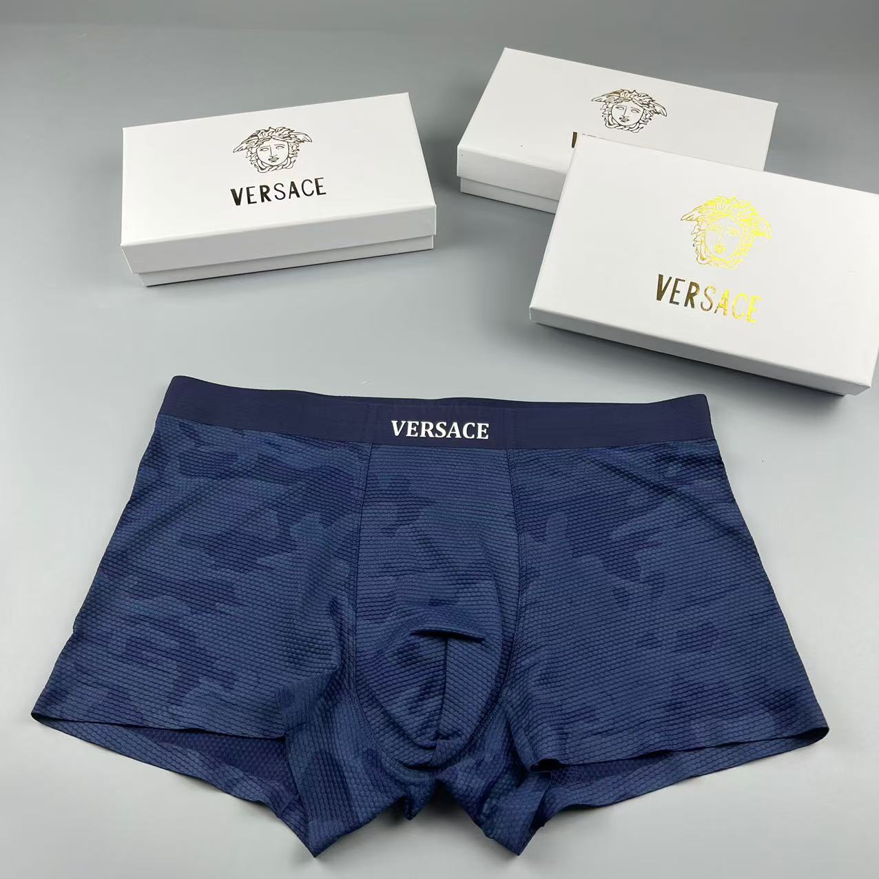 VERSACE