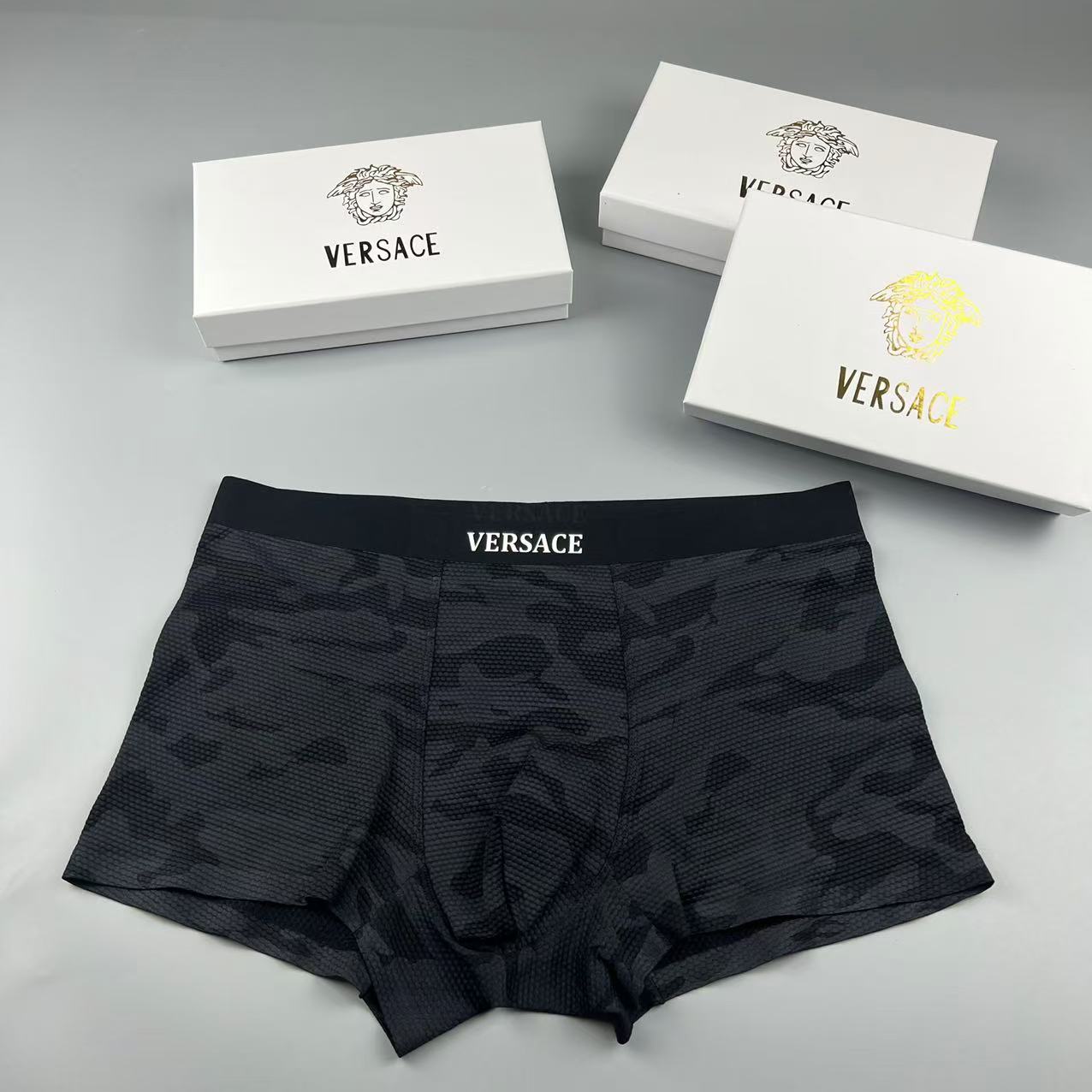 VERSACE