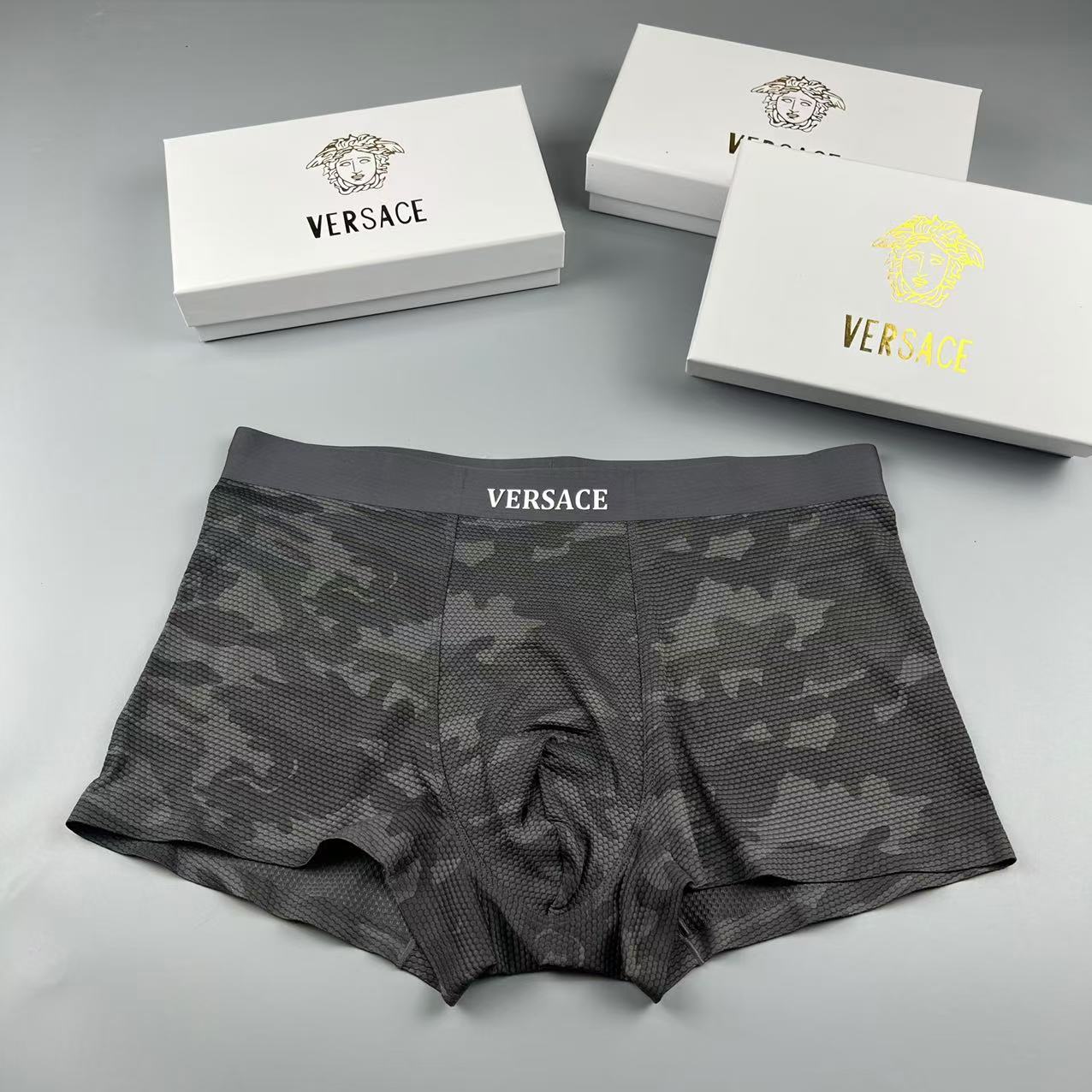VERSACE