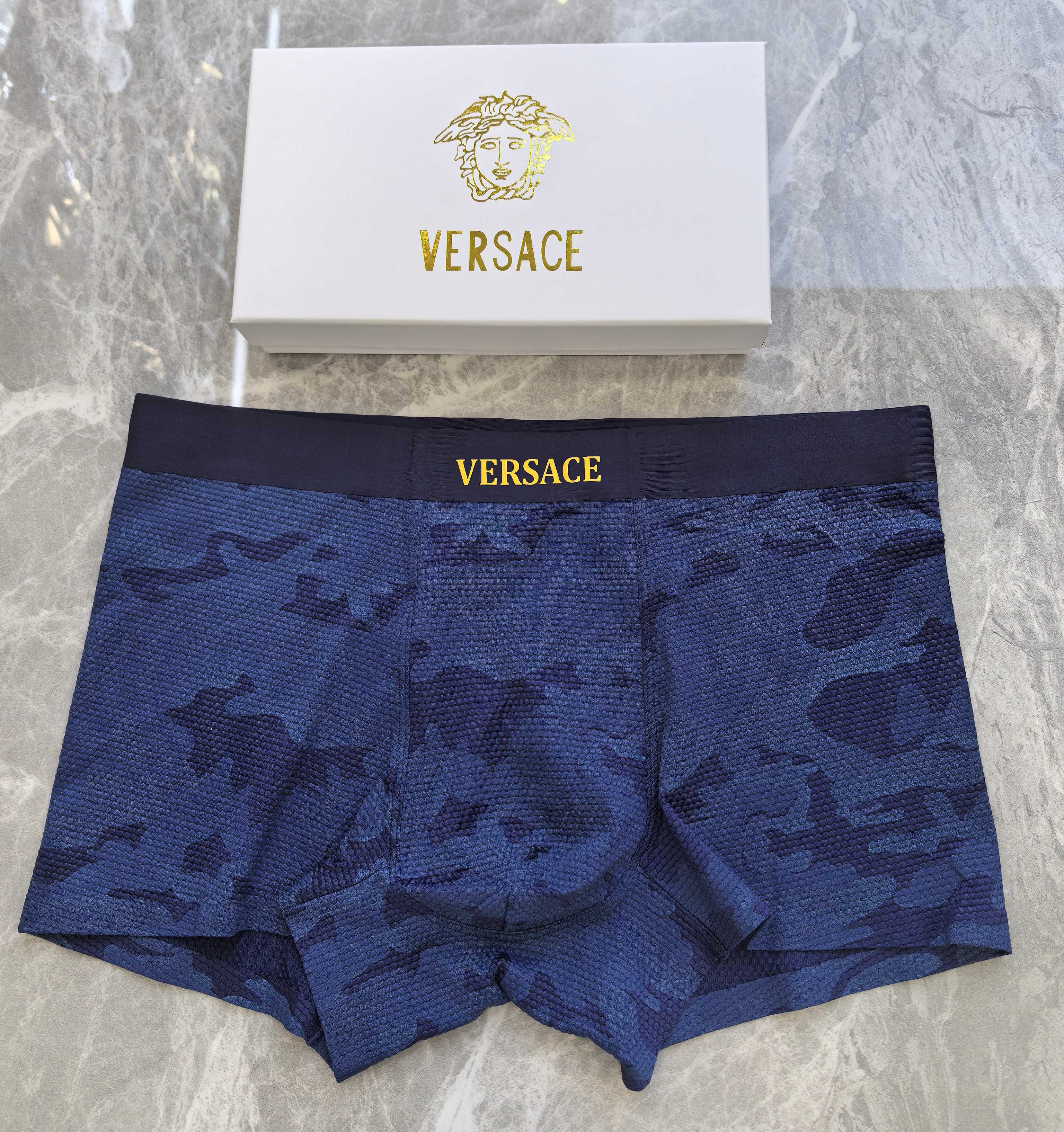 VERSACE