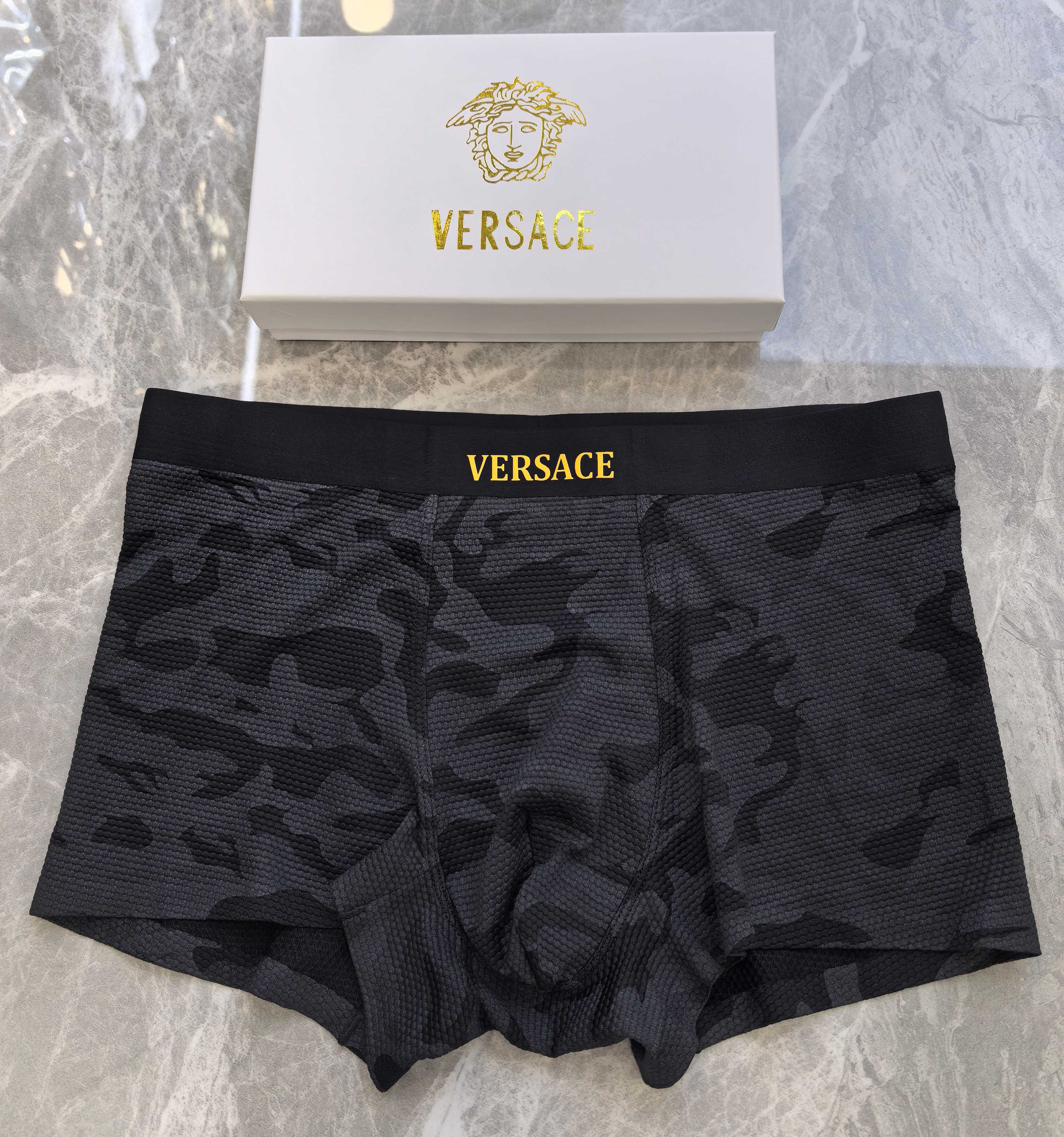 VERSACE