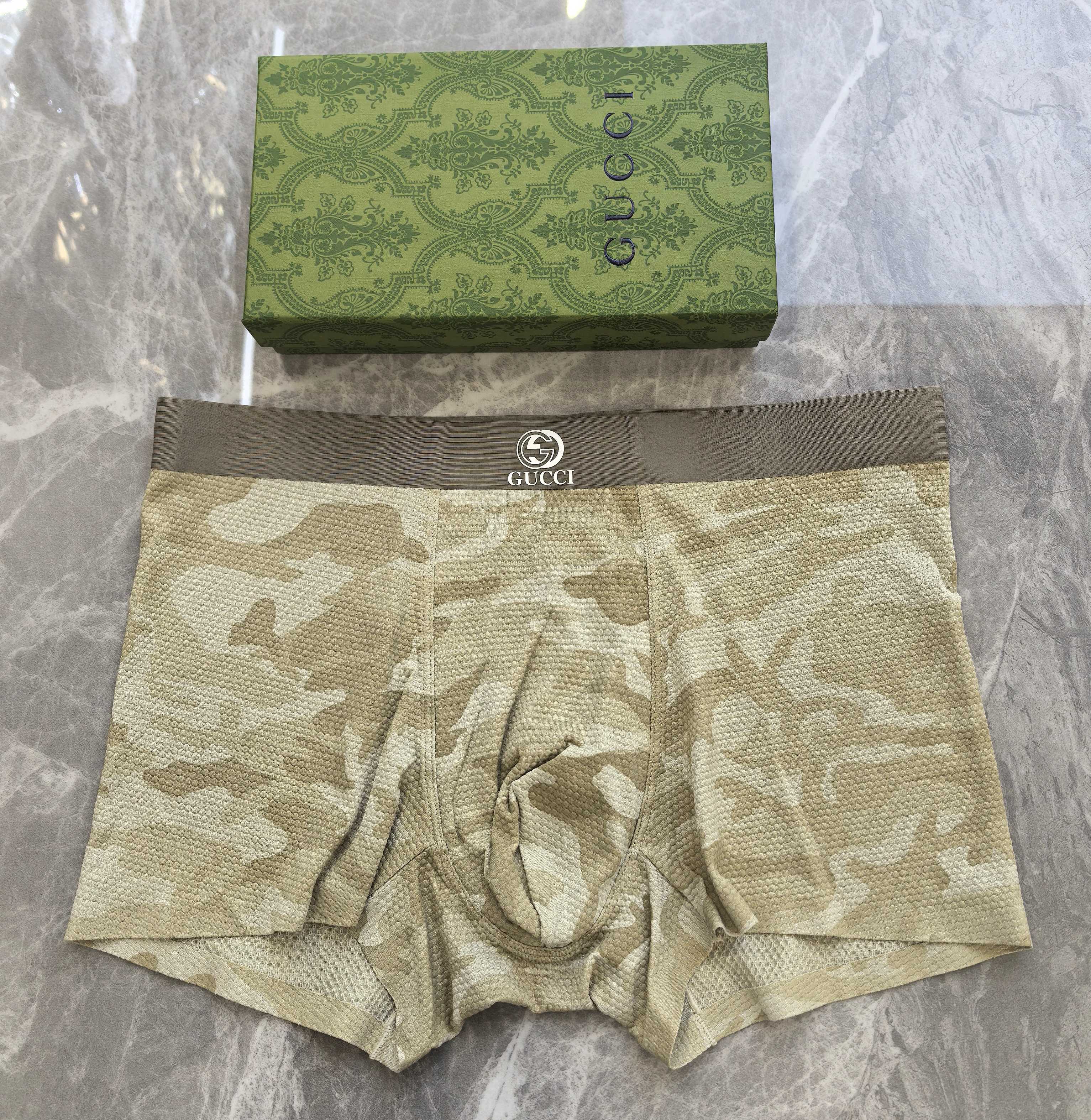 GUCCI