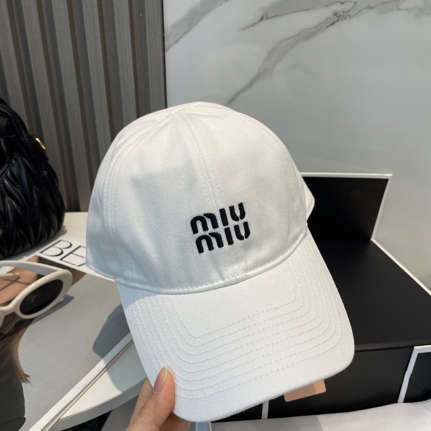 MIUMIU