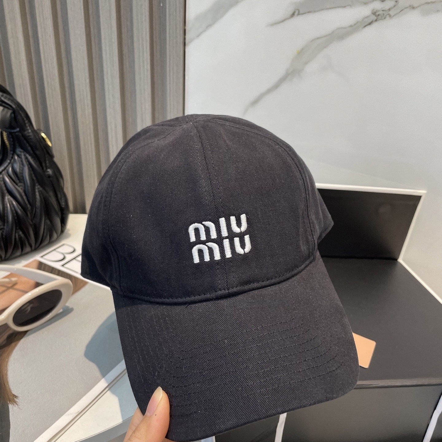 MIUMIU