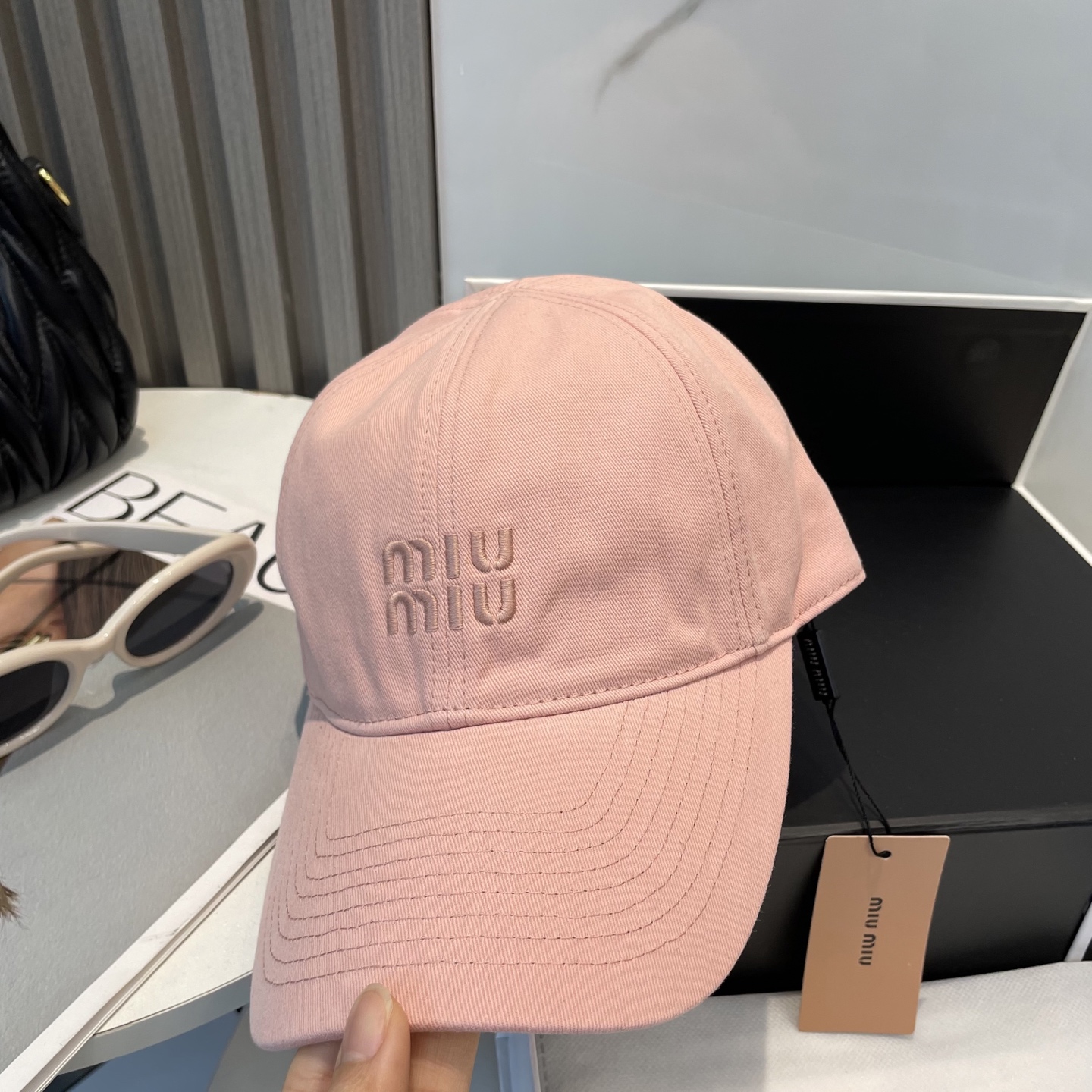 MIUMIU