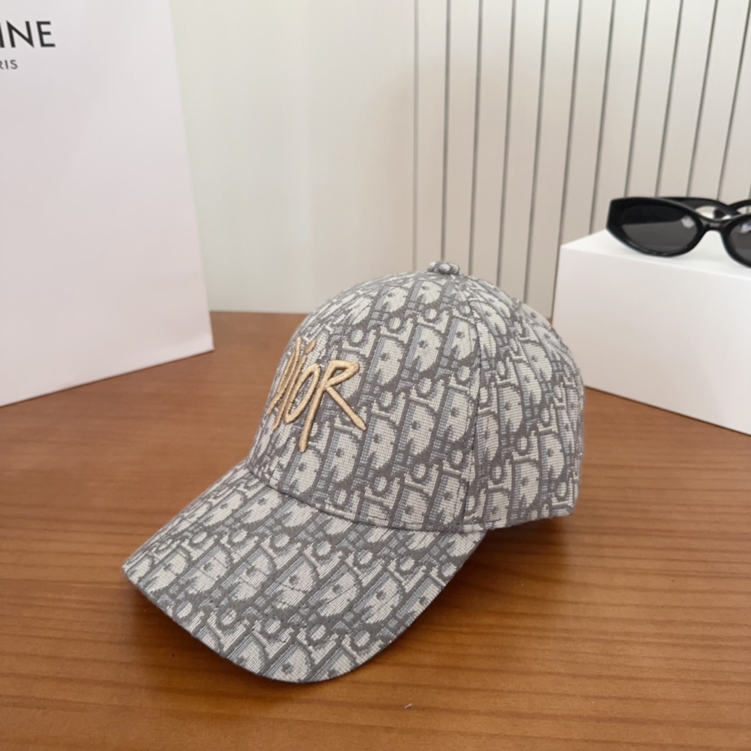 DIOR