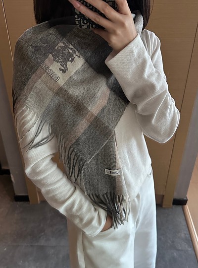 BURBERRY