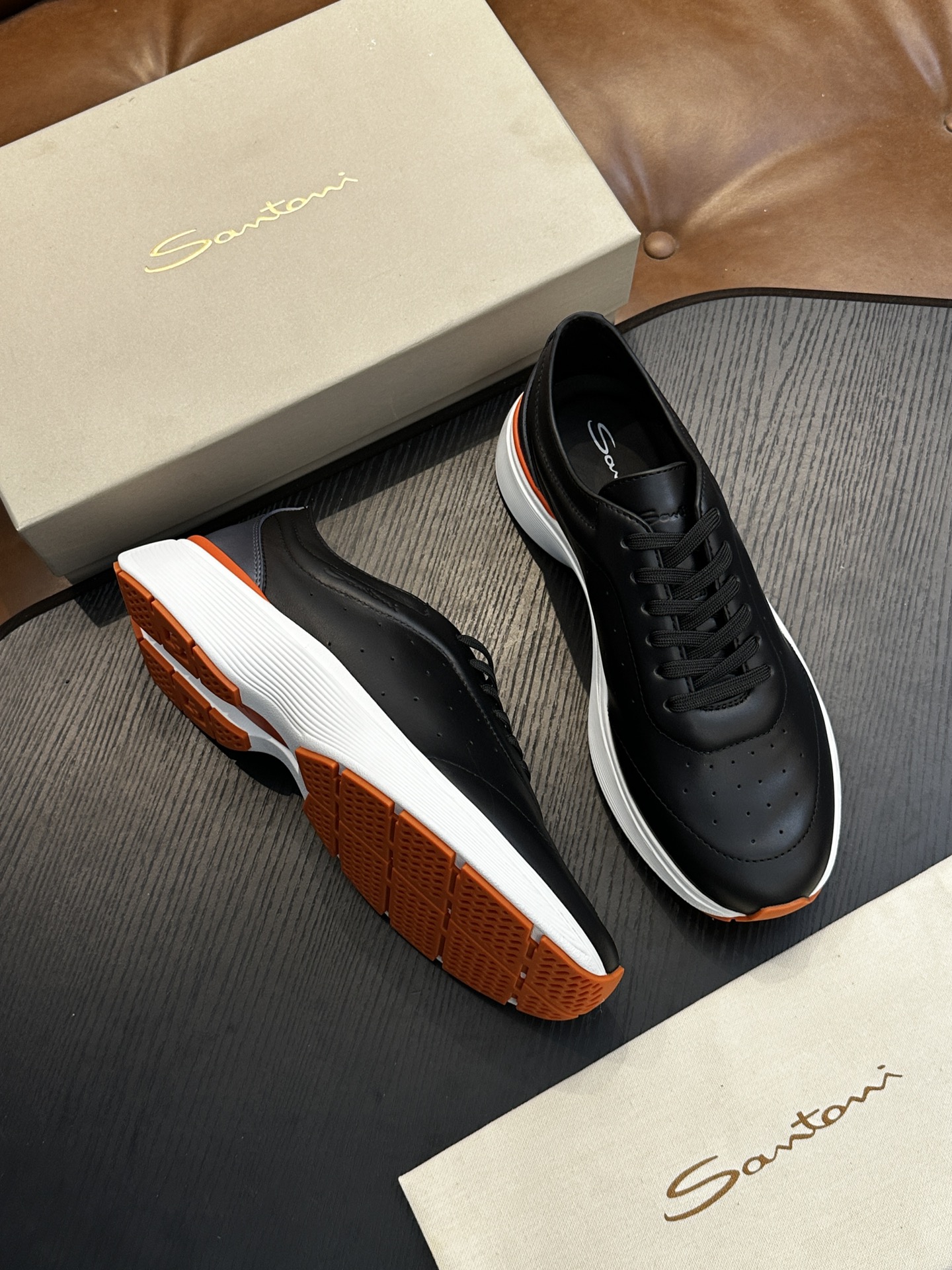 Santoni