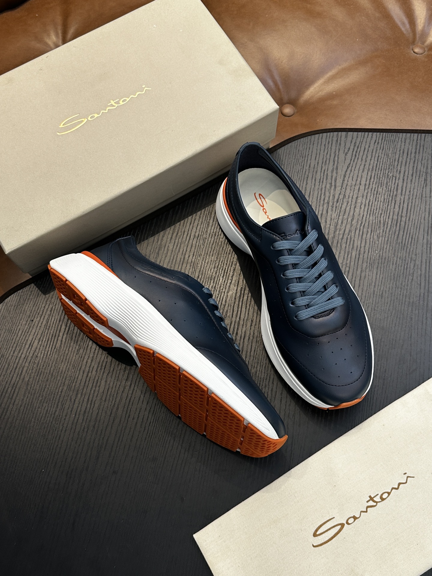 Santoni