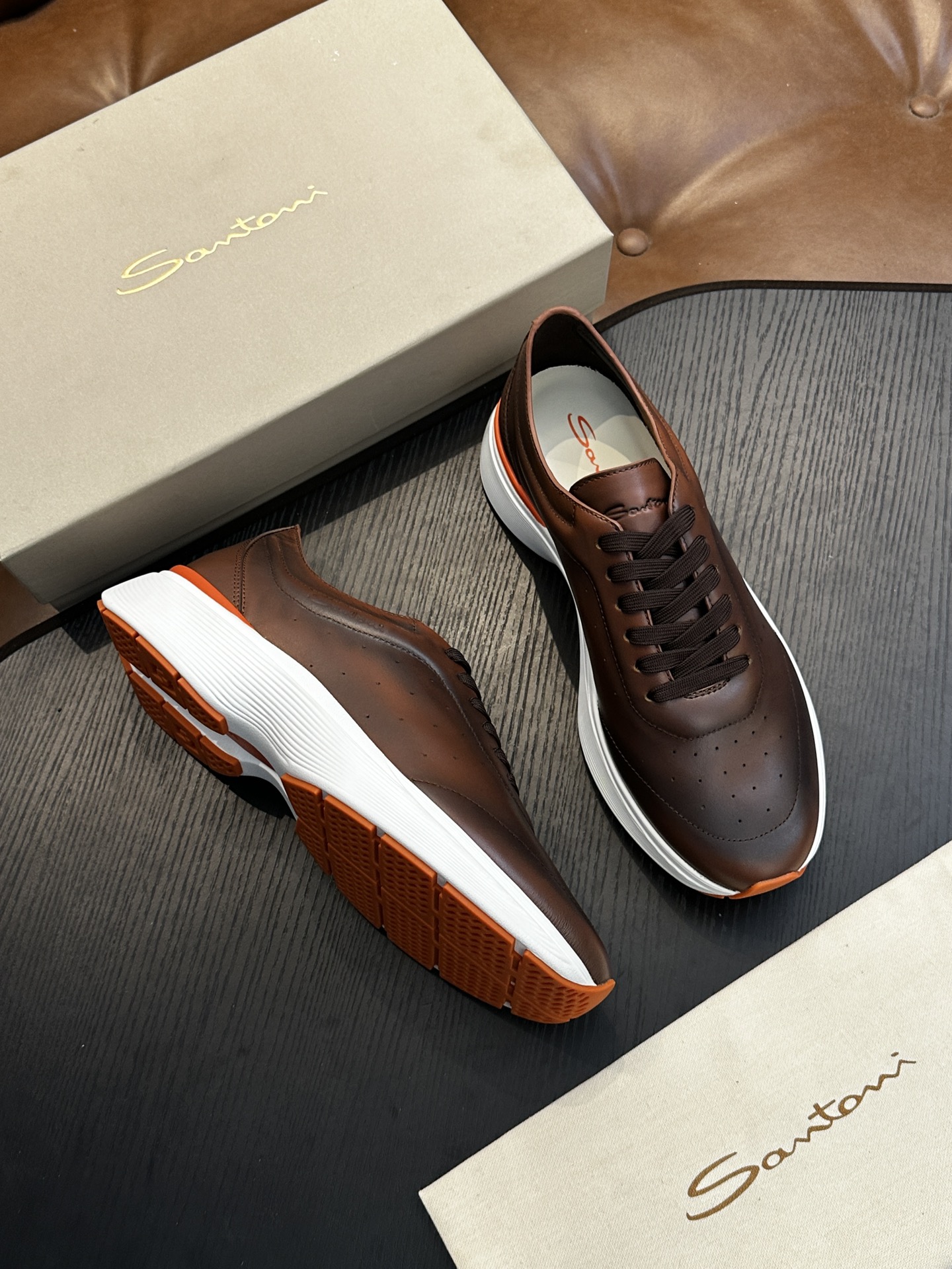 Santoni