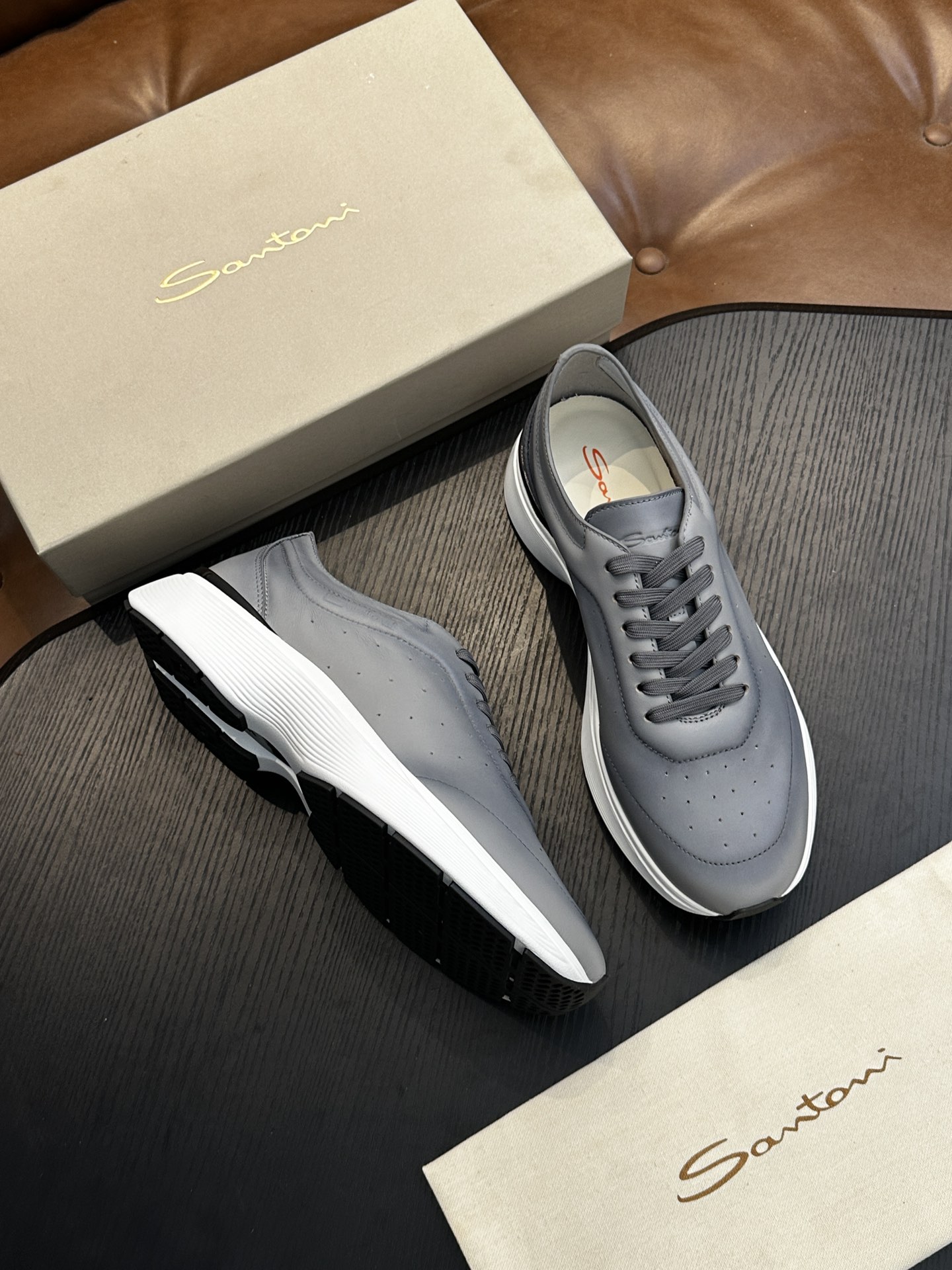 Santoni