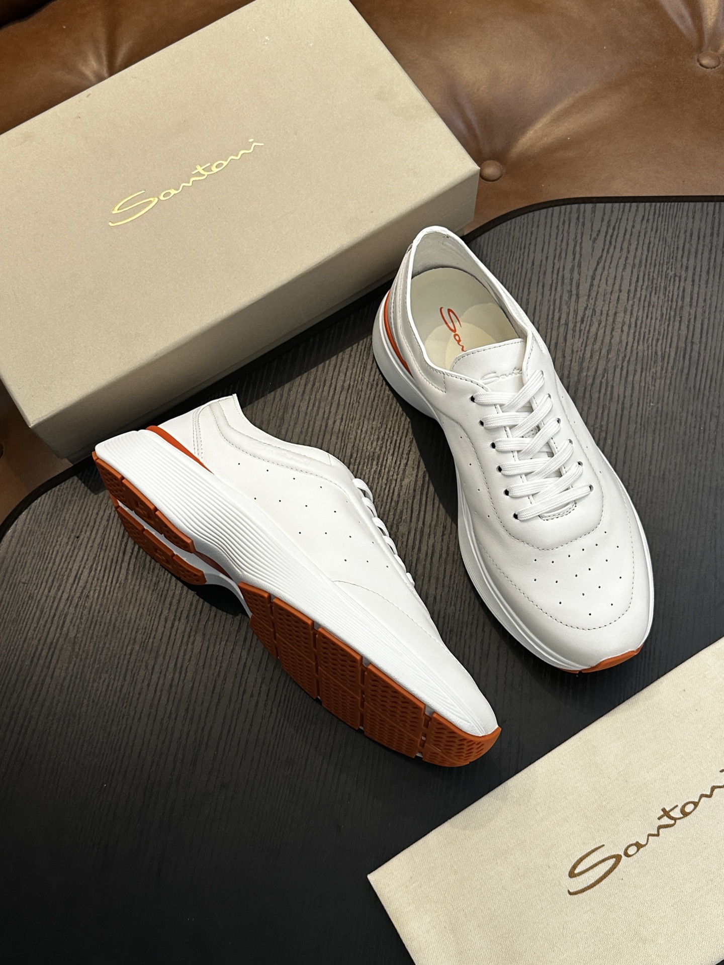Santoni