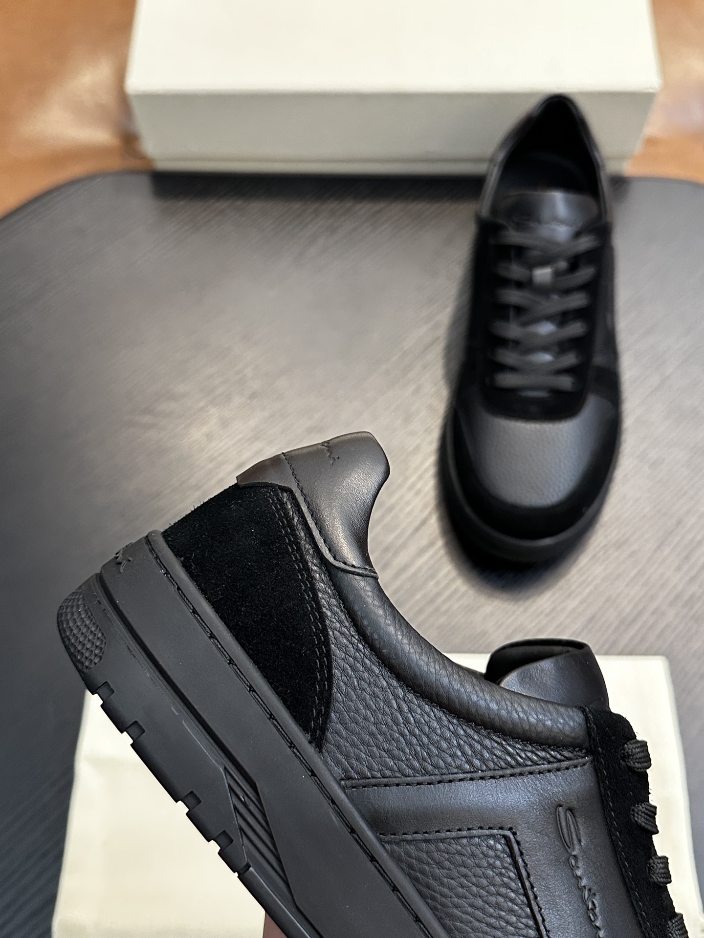 Santoni