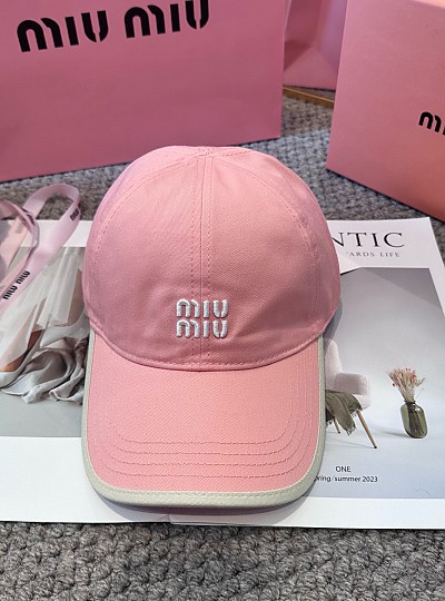MIUMIU
