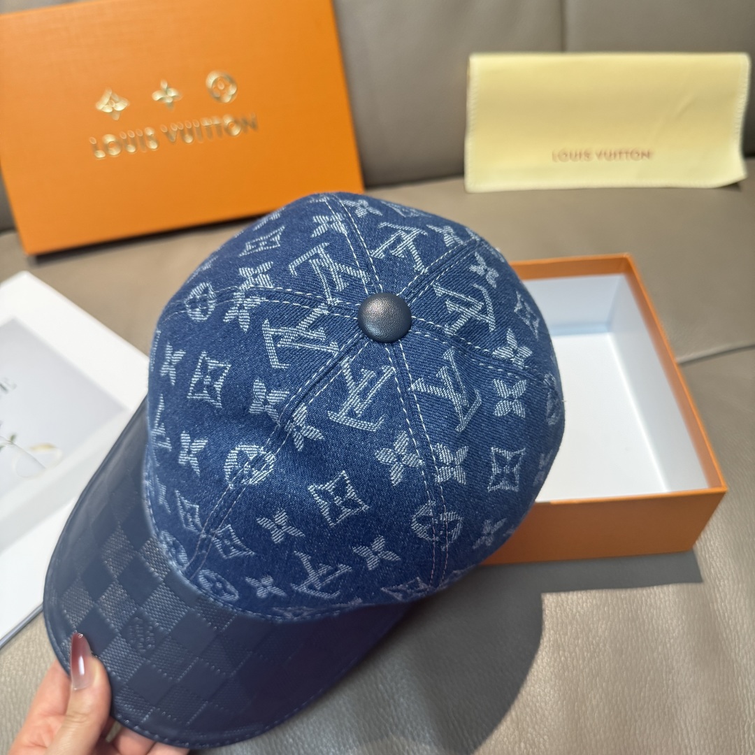 LOUIS VUITTON