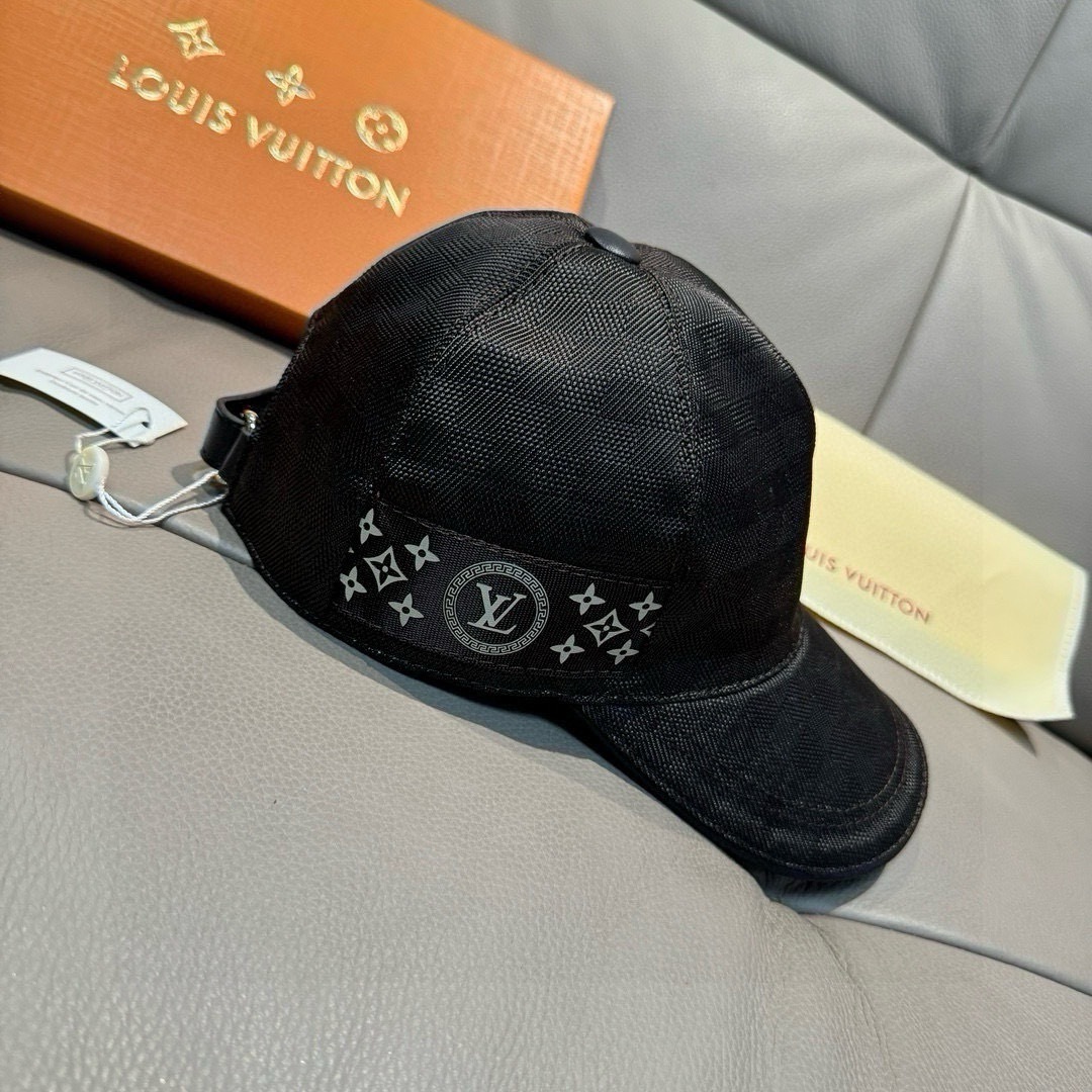 LOUIS VUITTON