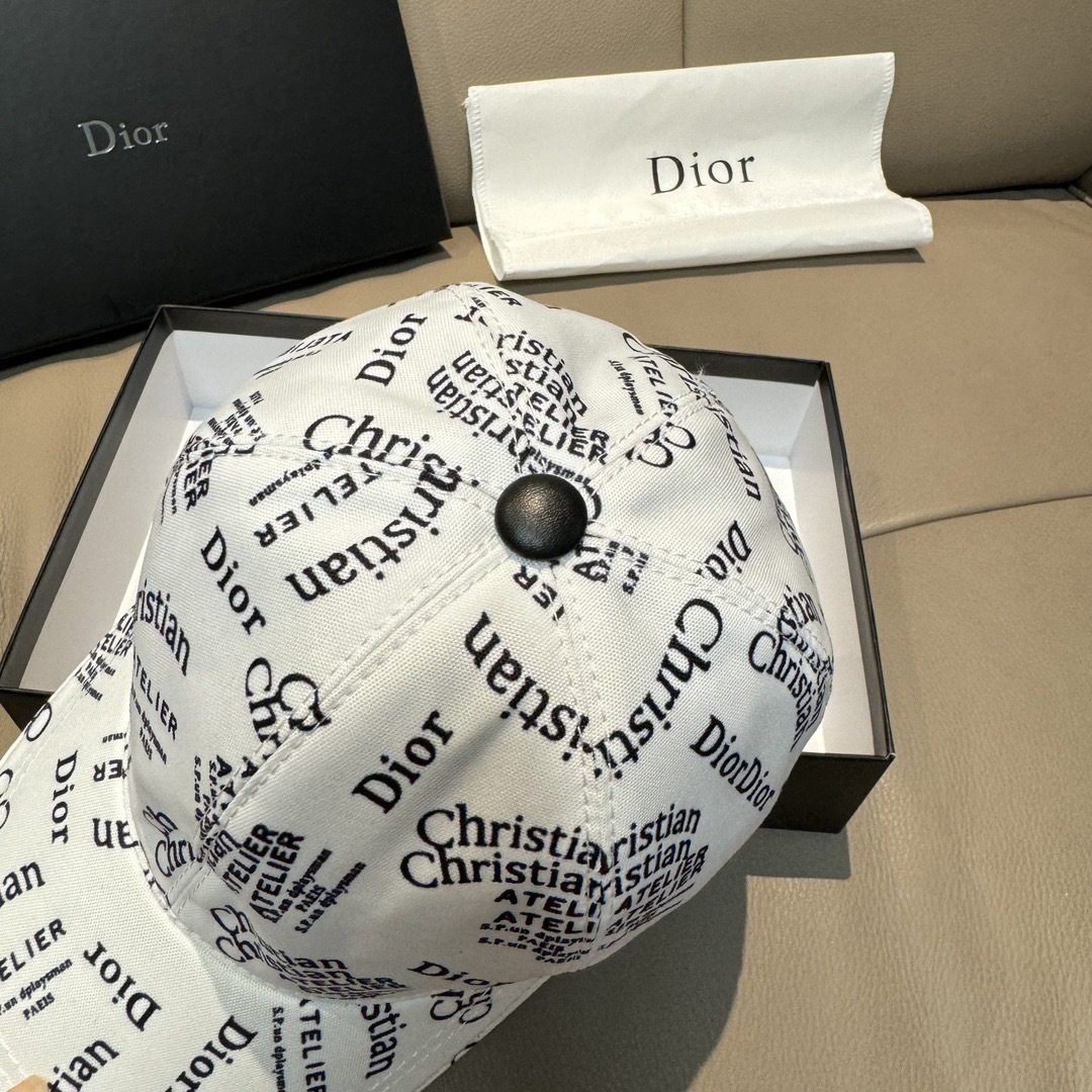 DIOR