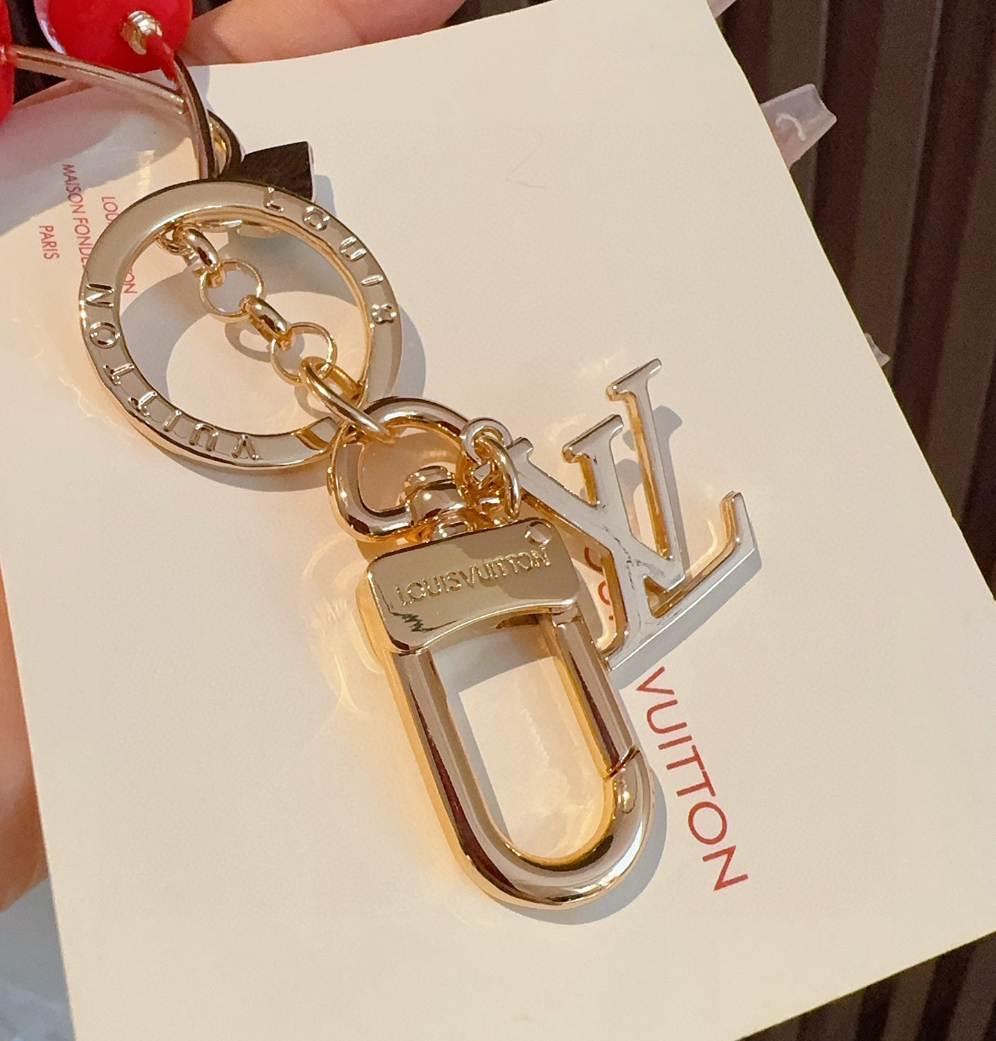 LOUIS VUITTON