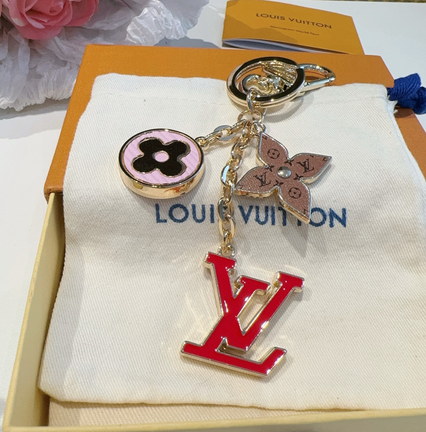 LOUIS VUITTON