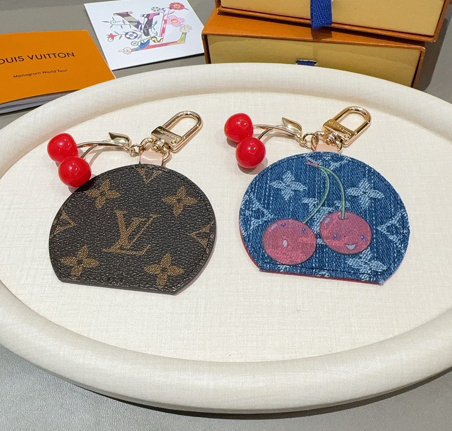 LOUIS VUITTON