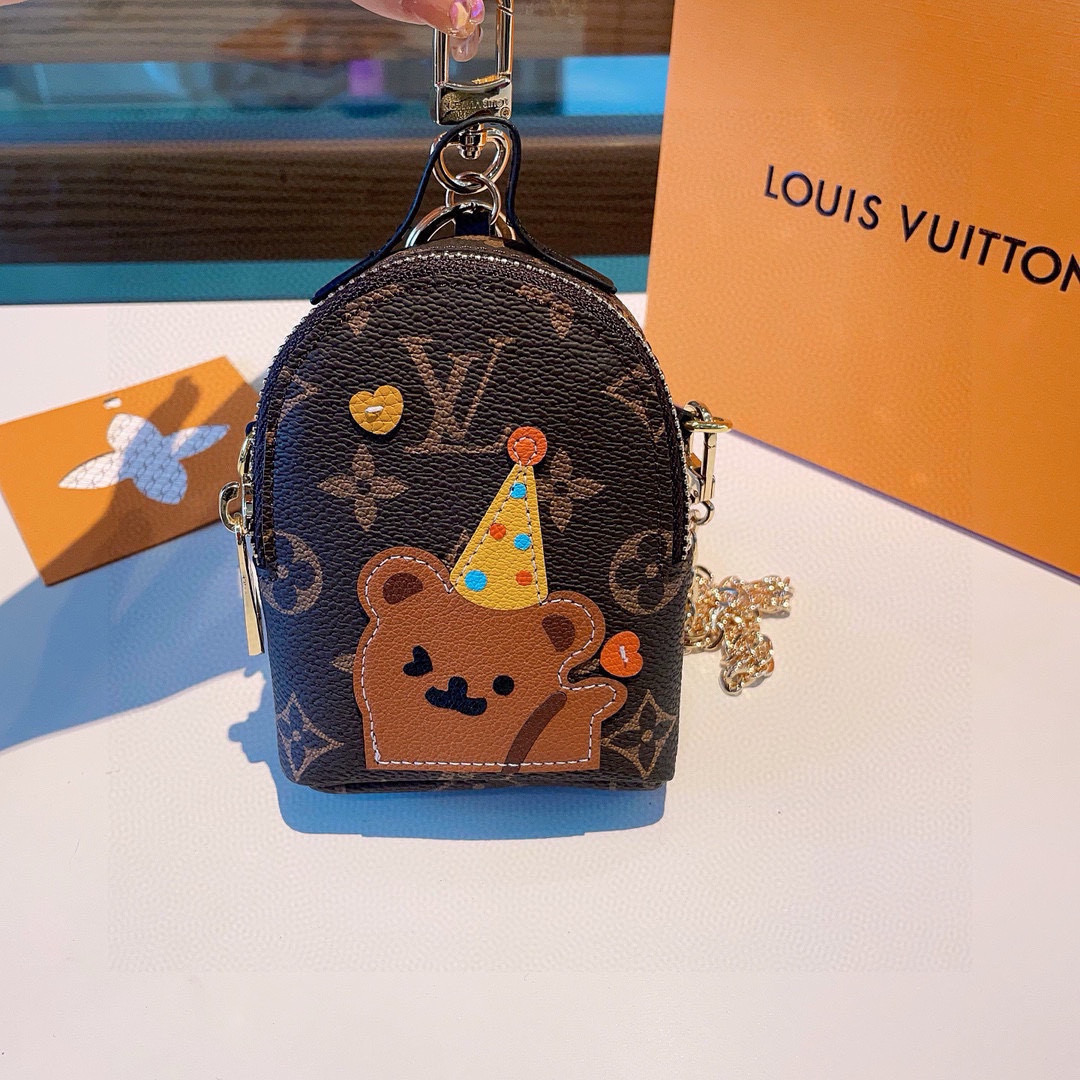 LOUIS VUITTON