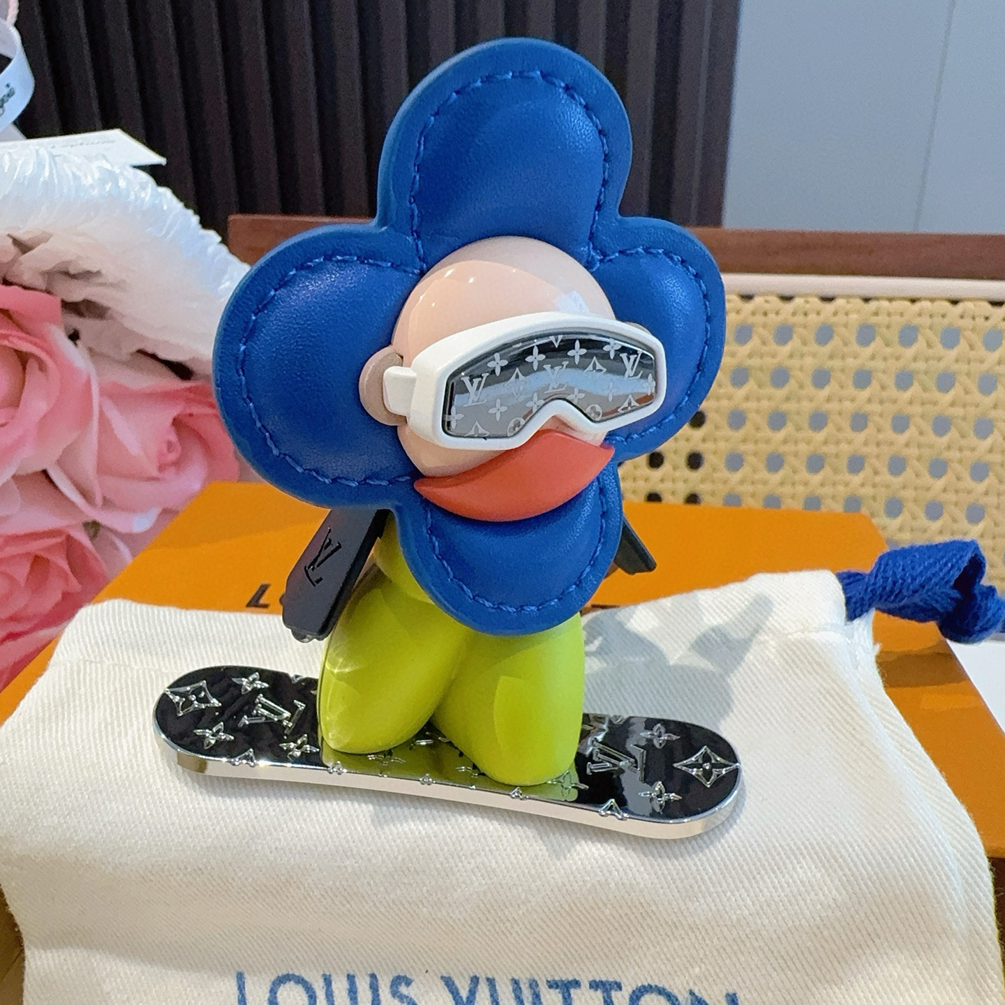 LOUIS VUITTON