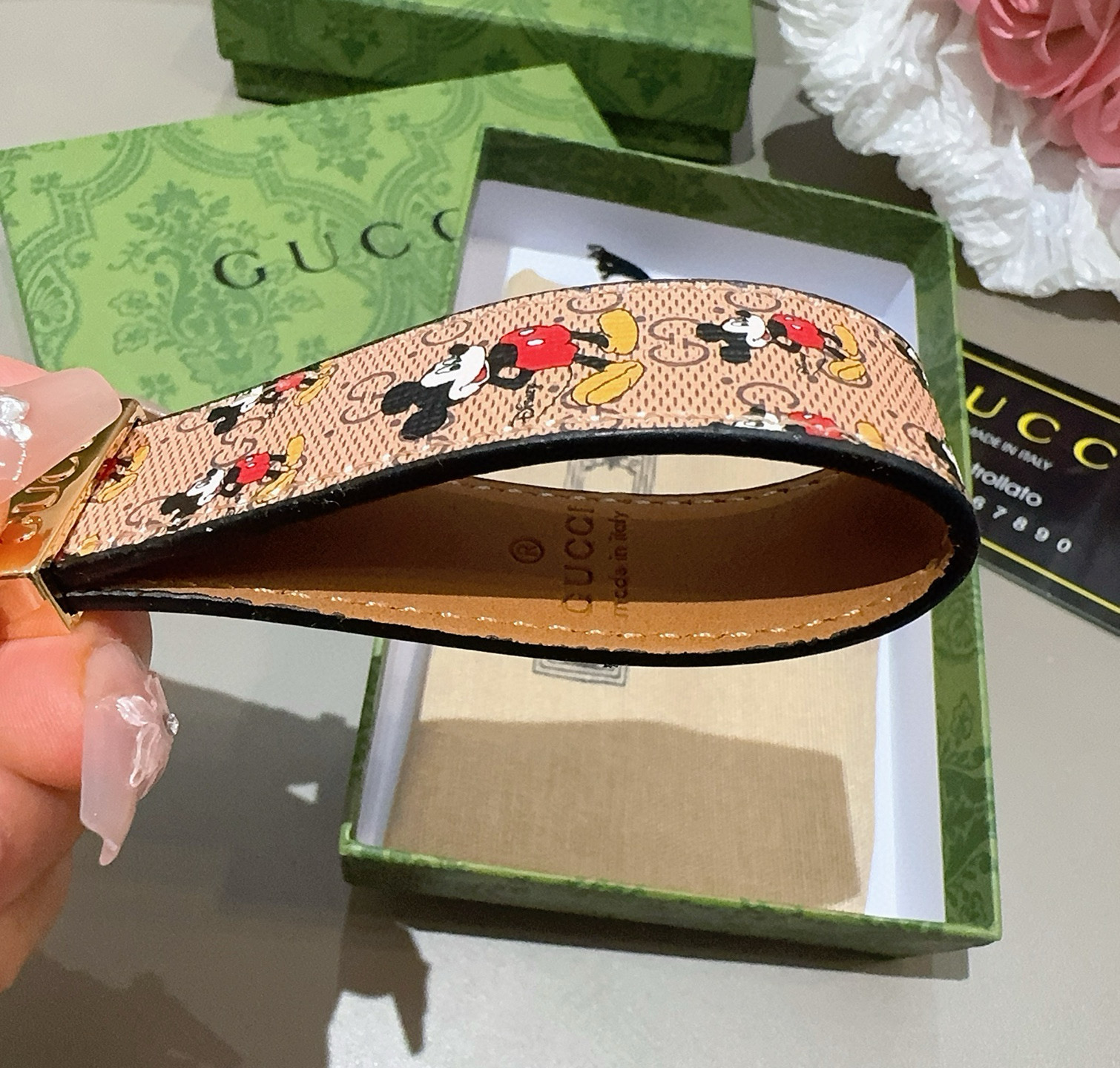GUCCI