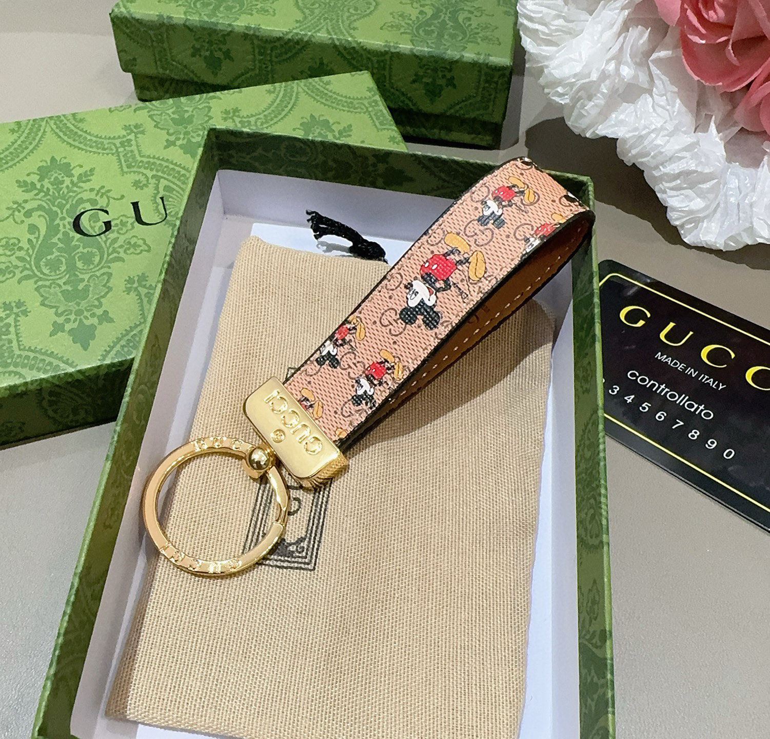 GUCCI