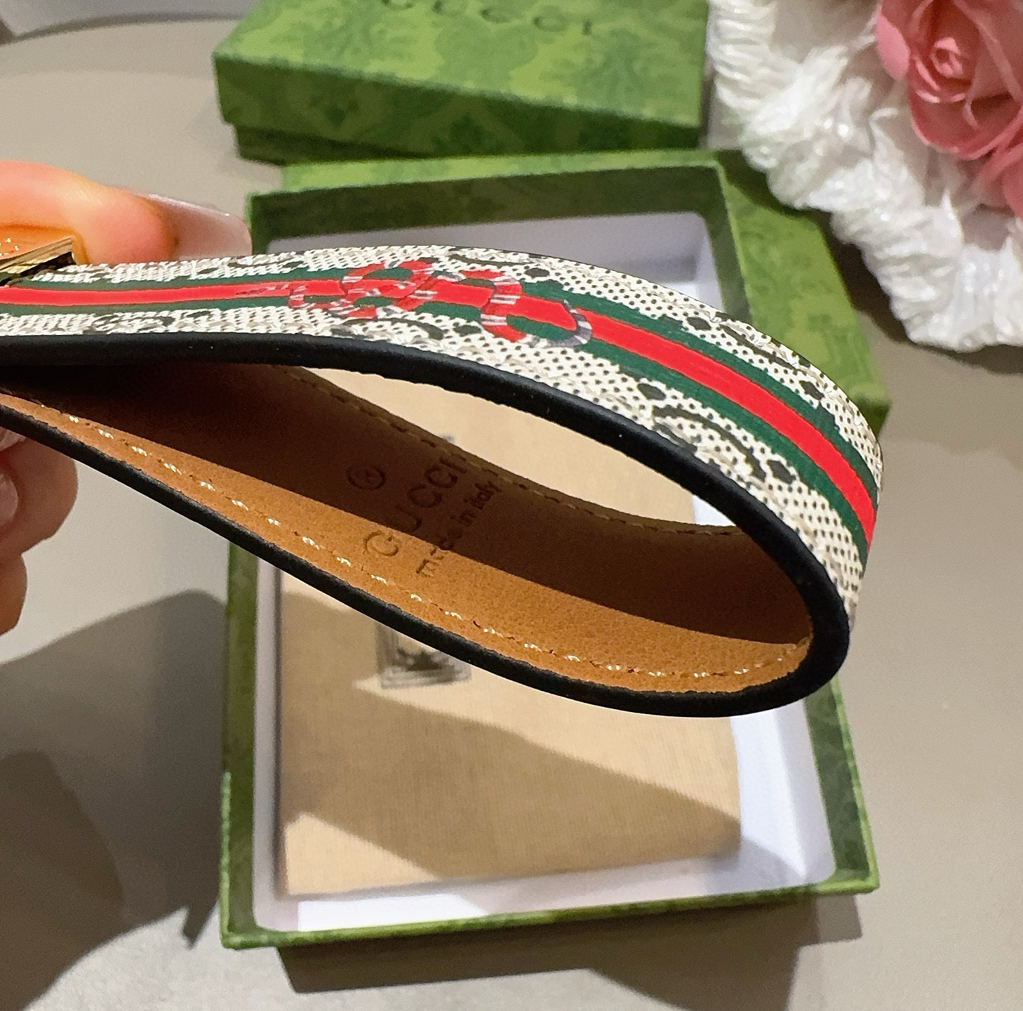 GUCCI