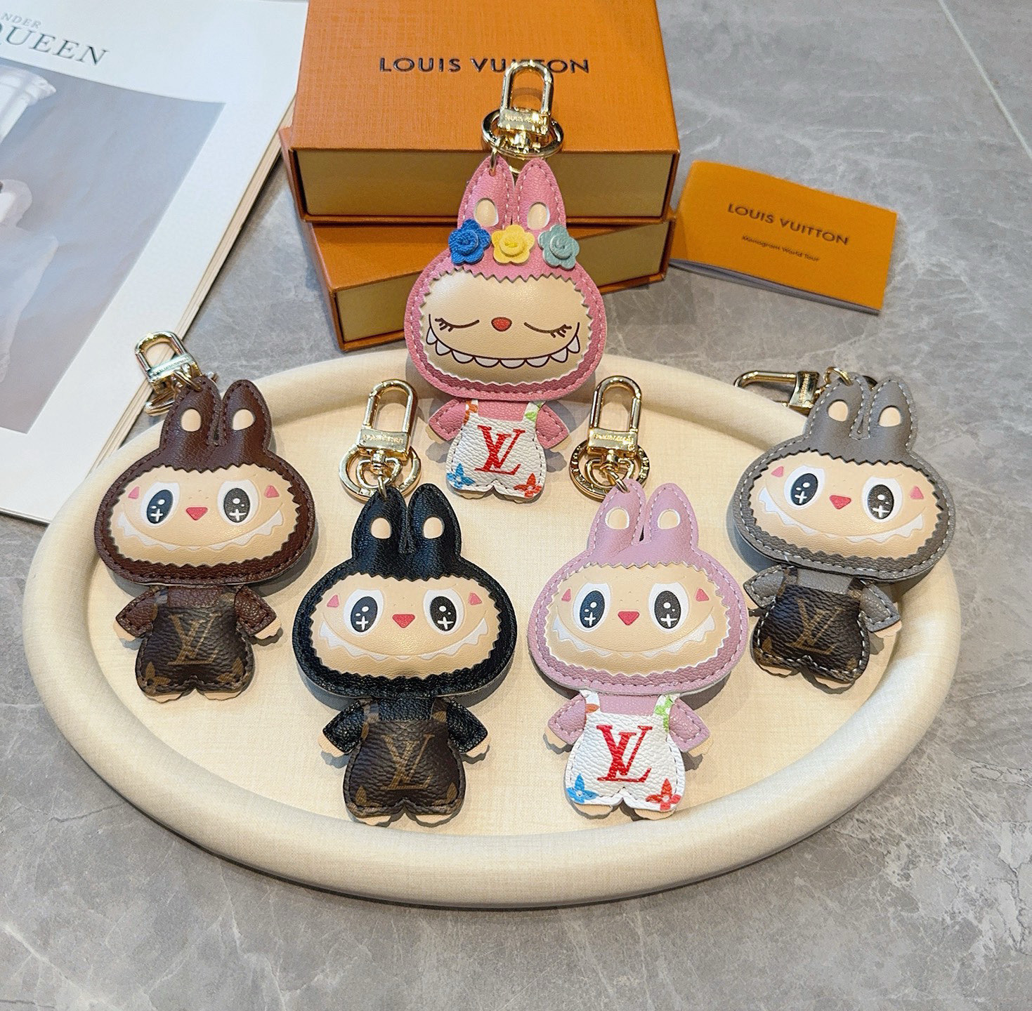 LOUIS VUITTON
