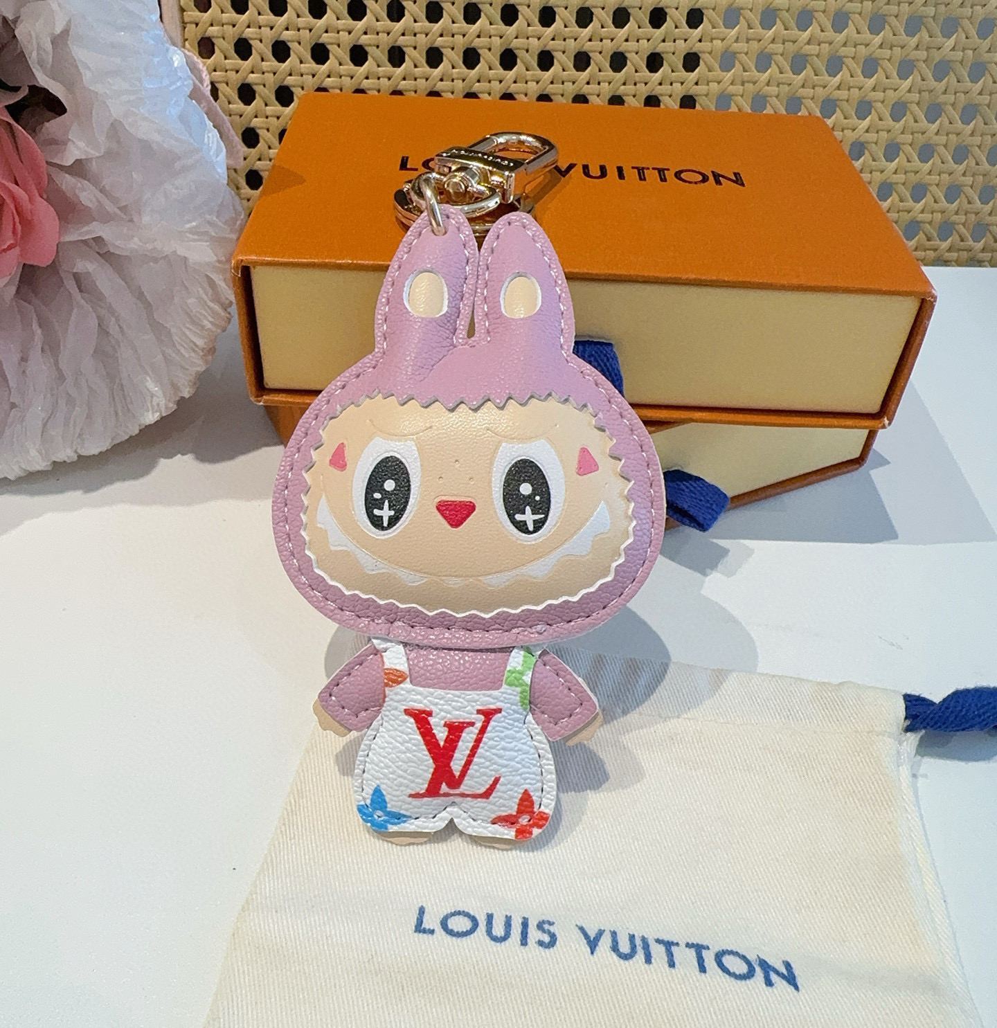 LOUIS VUITTON