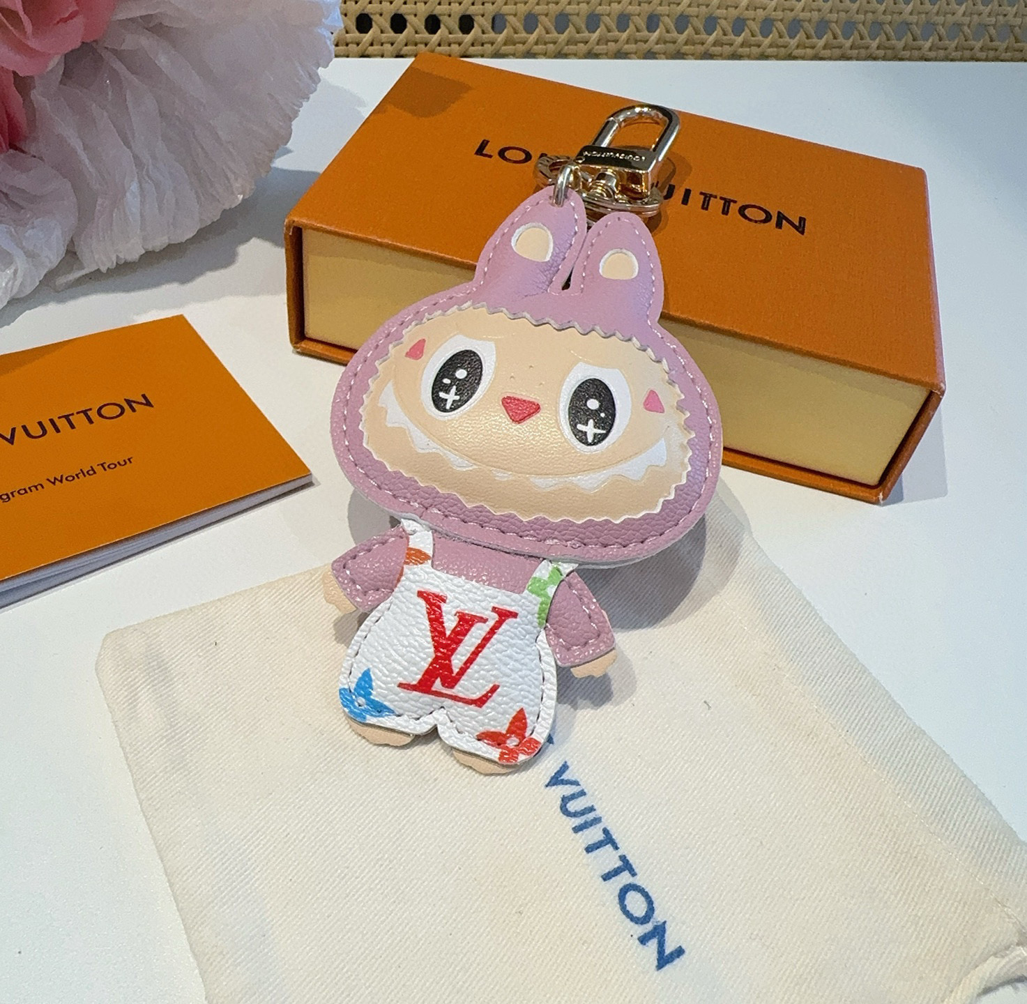 LOUIS VUITTON