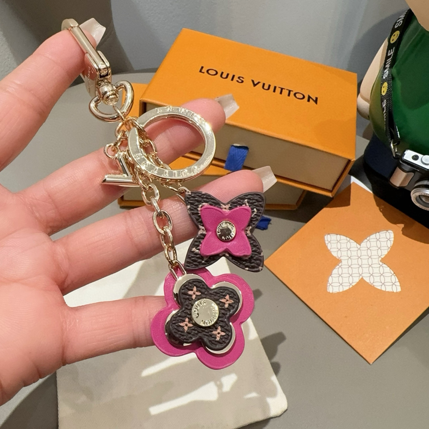 LOUIS VUITTON