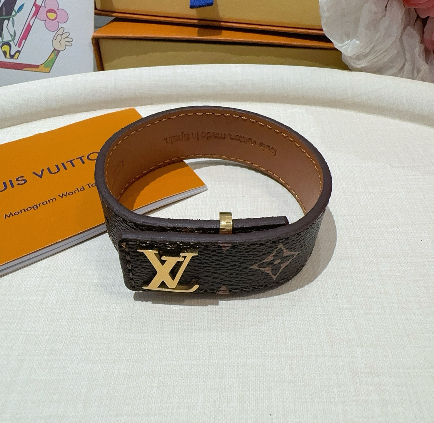 LOUIS VUITTON