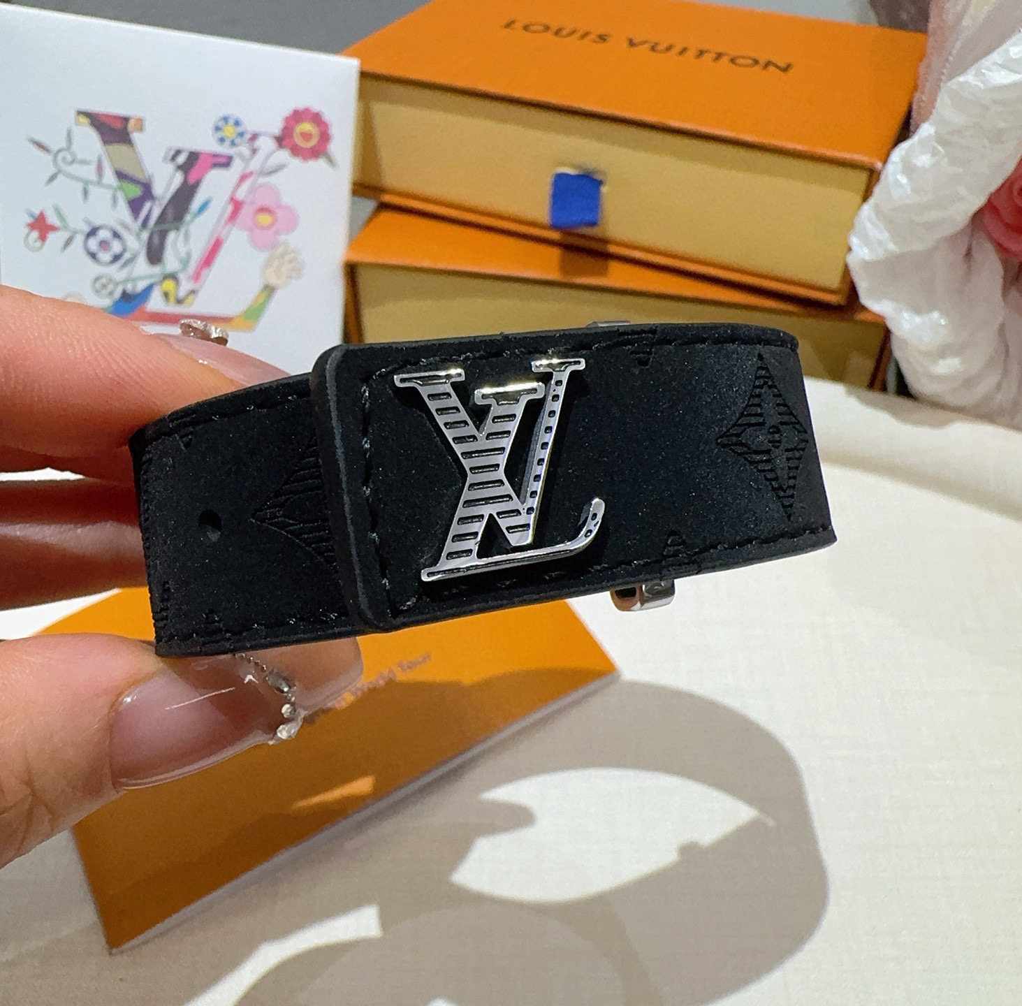 LOUIS VUITTON