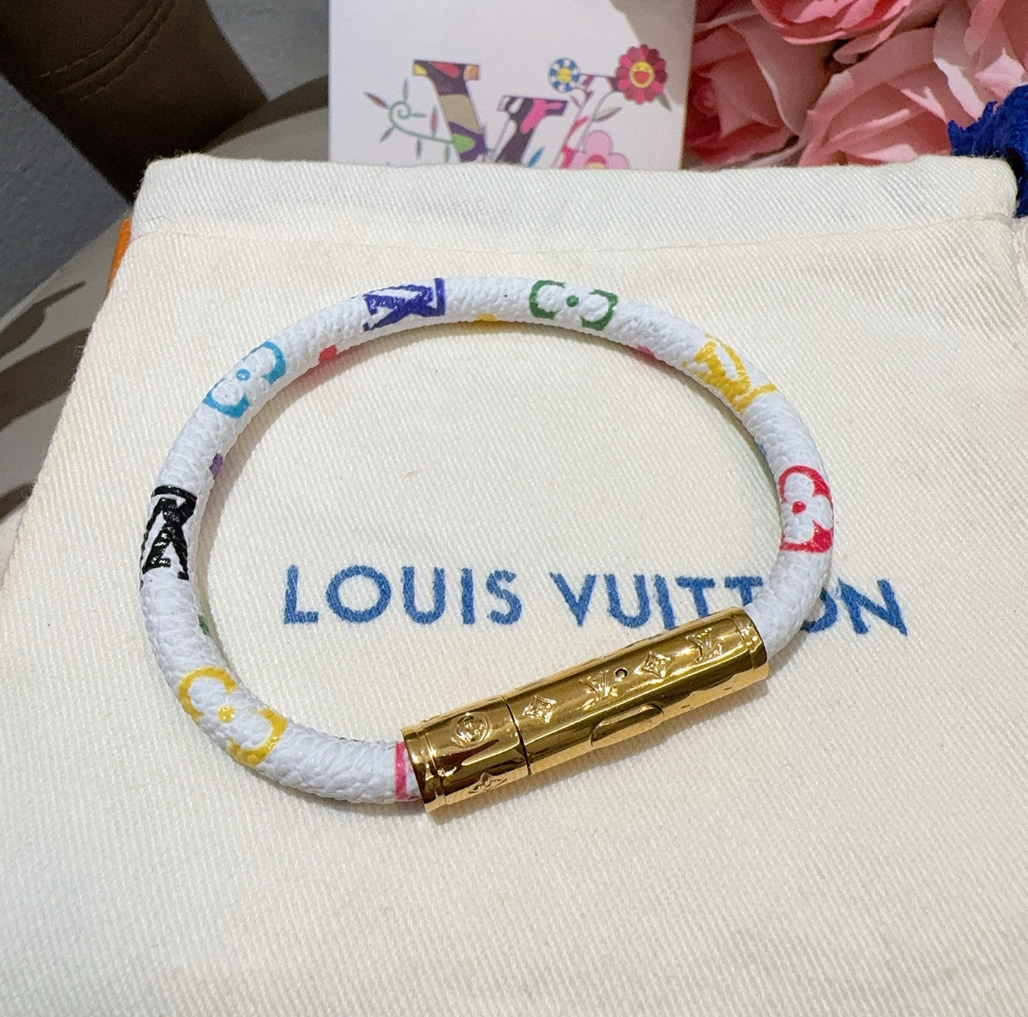 LOUIS VUITTON