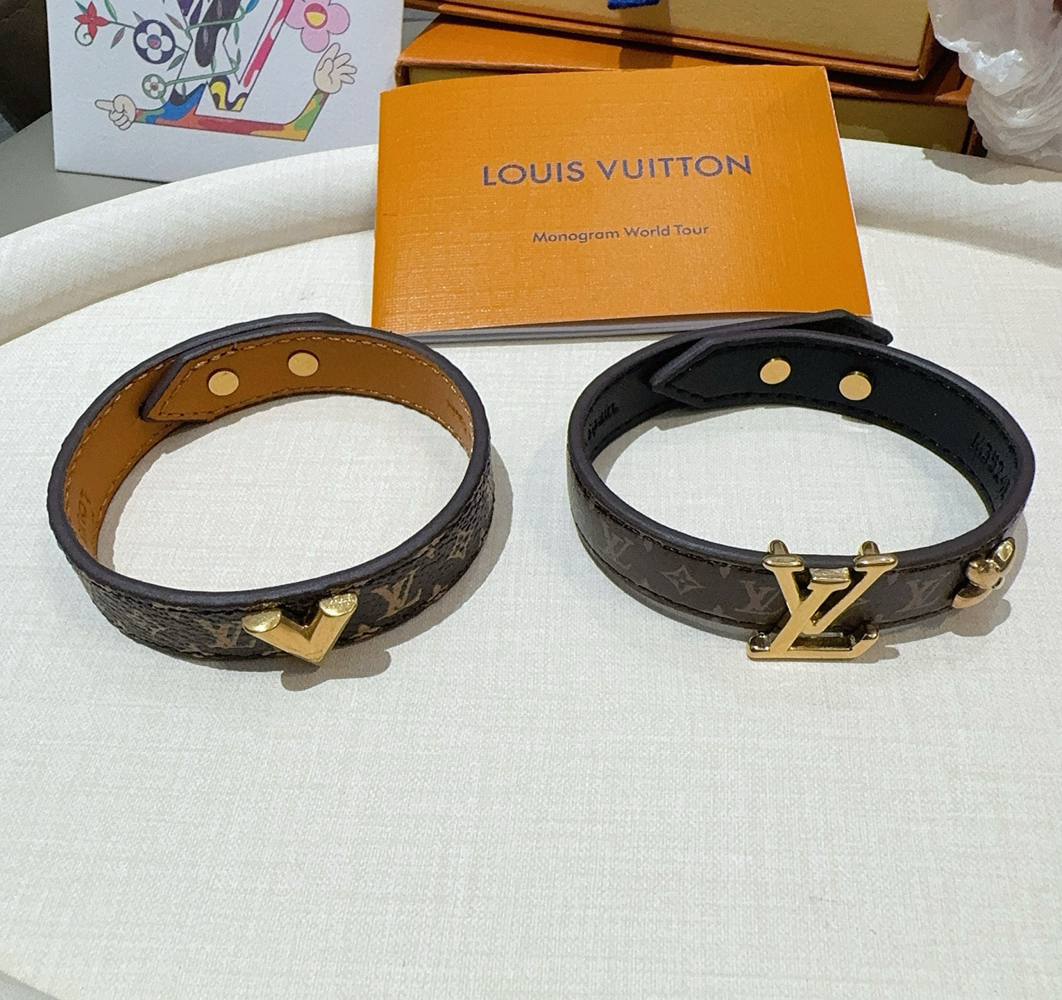 LOUIS VUITTON