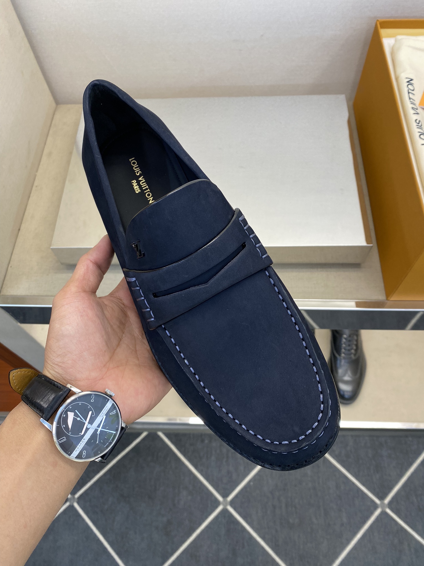 LOUIS VUITTON