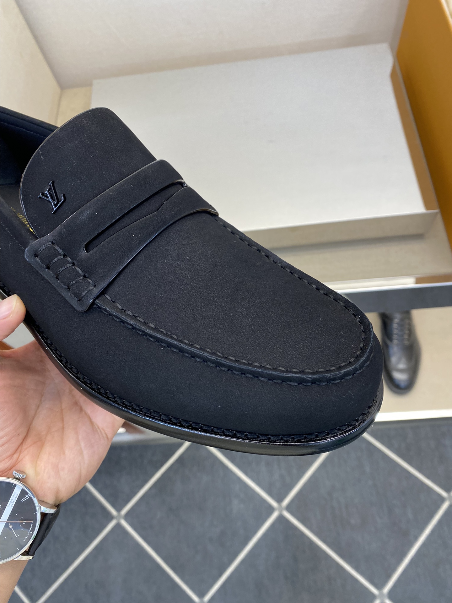 LOUIS VUITTON