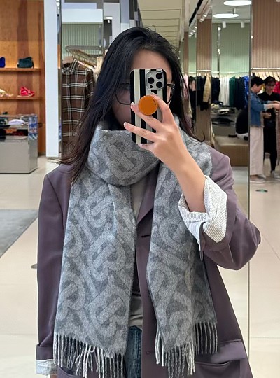 BURBERRY