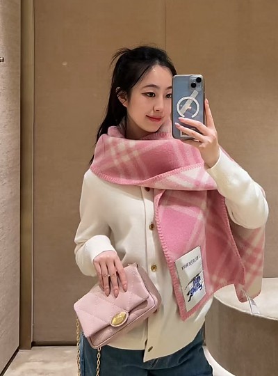 BURBERRY