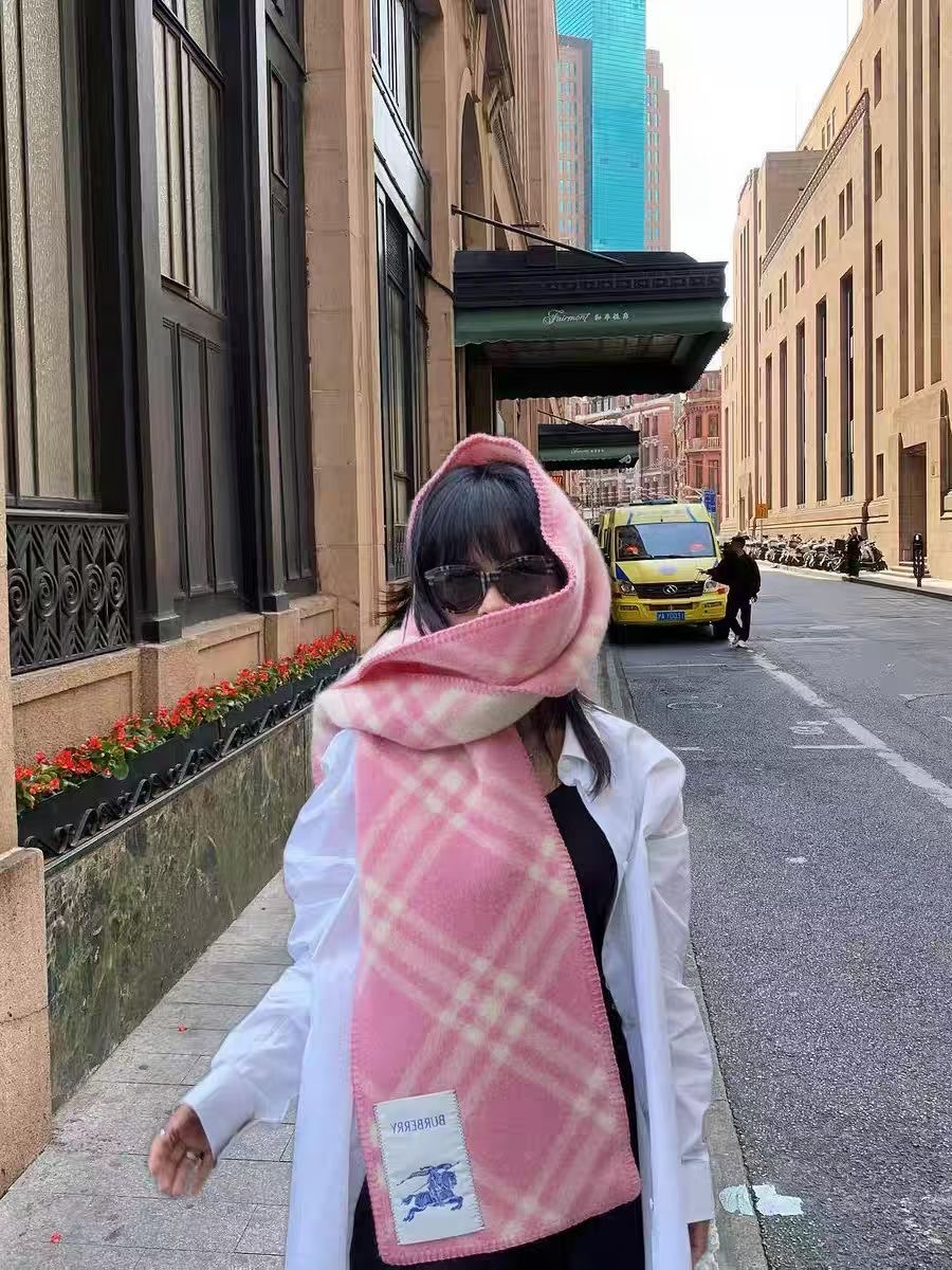 BURBERRY