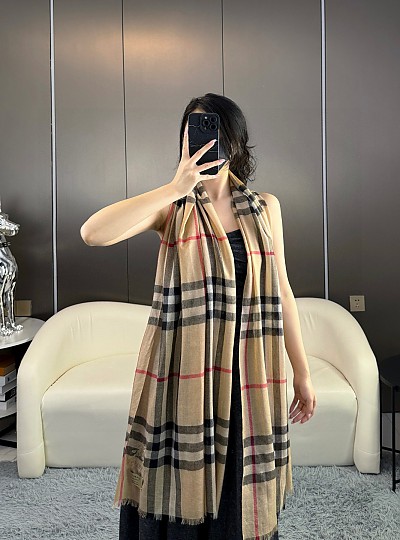 BURBERRY